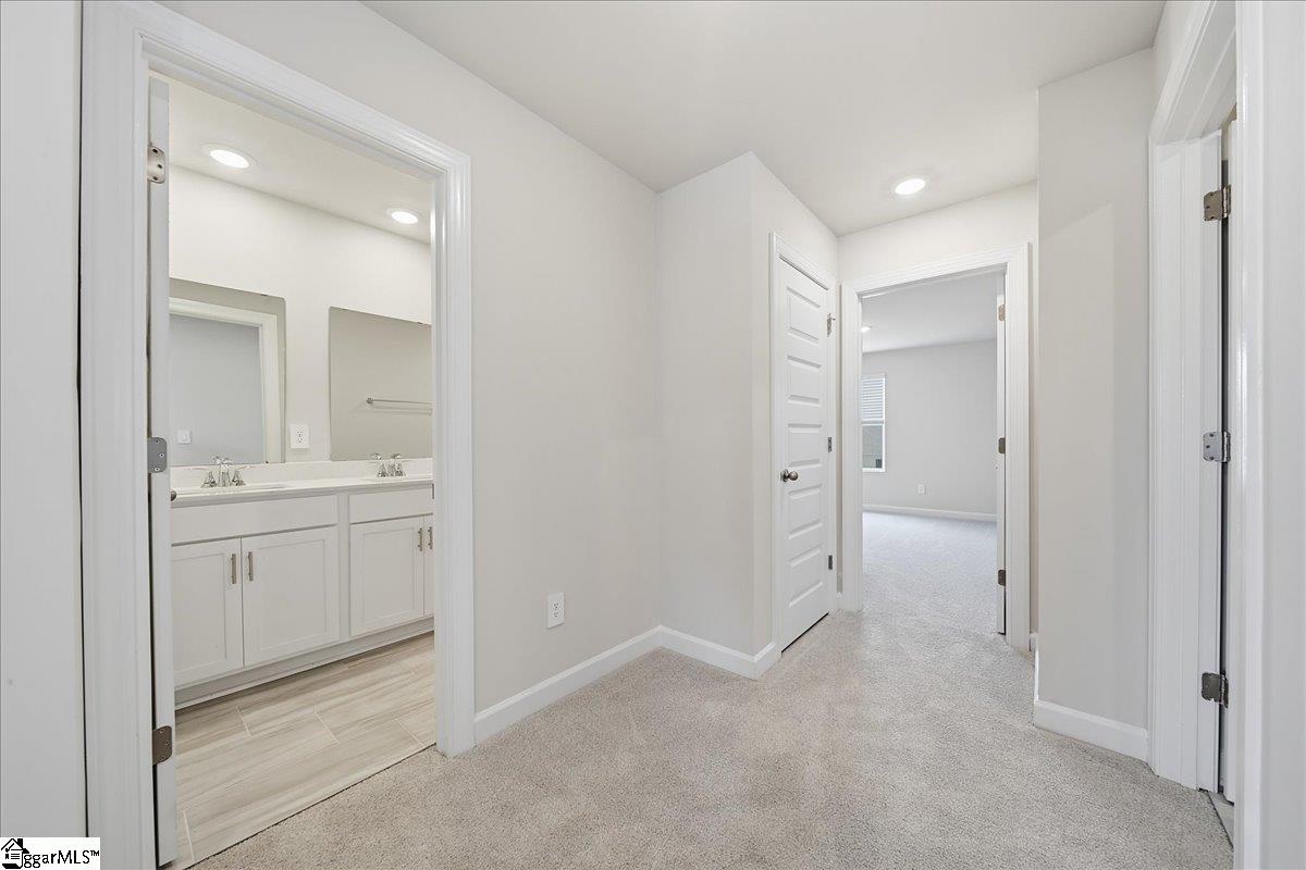 108 Gibbon Way Gray Court, SC 29645