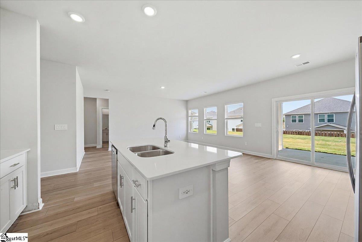 108 Gibbon Way Gray Court, SC 29645