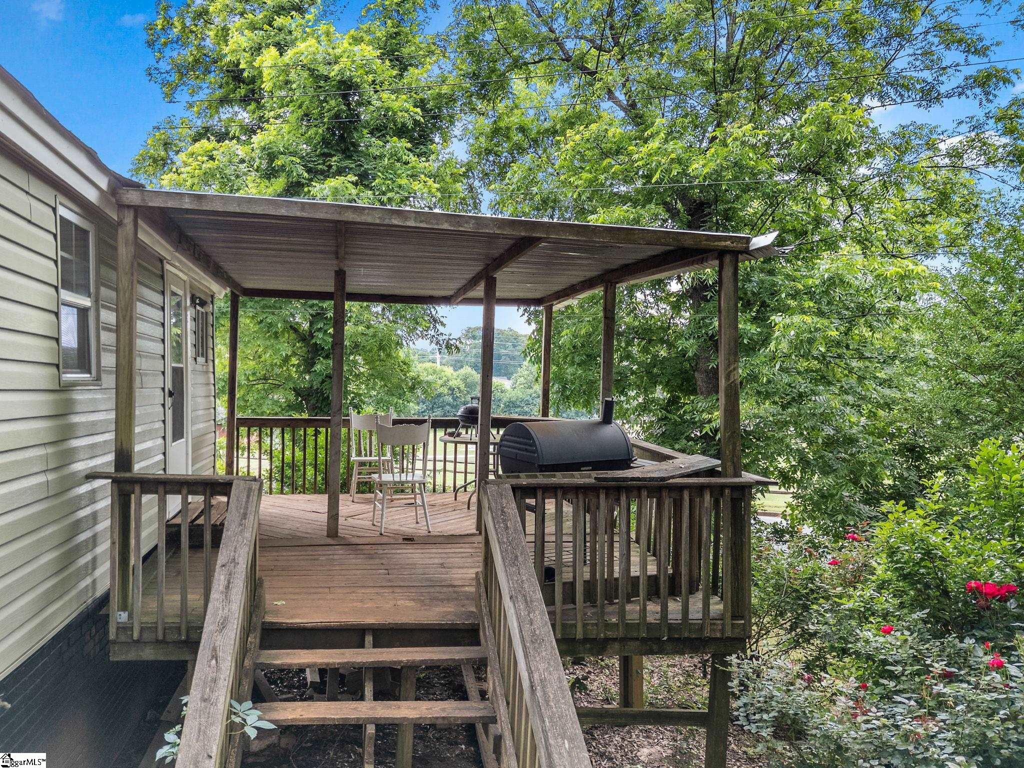 1 F Street Inman, SC 29349