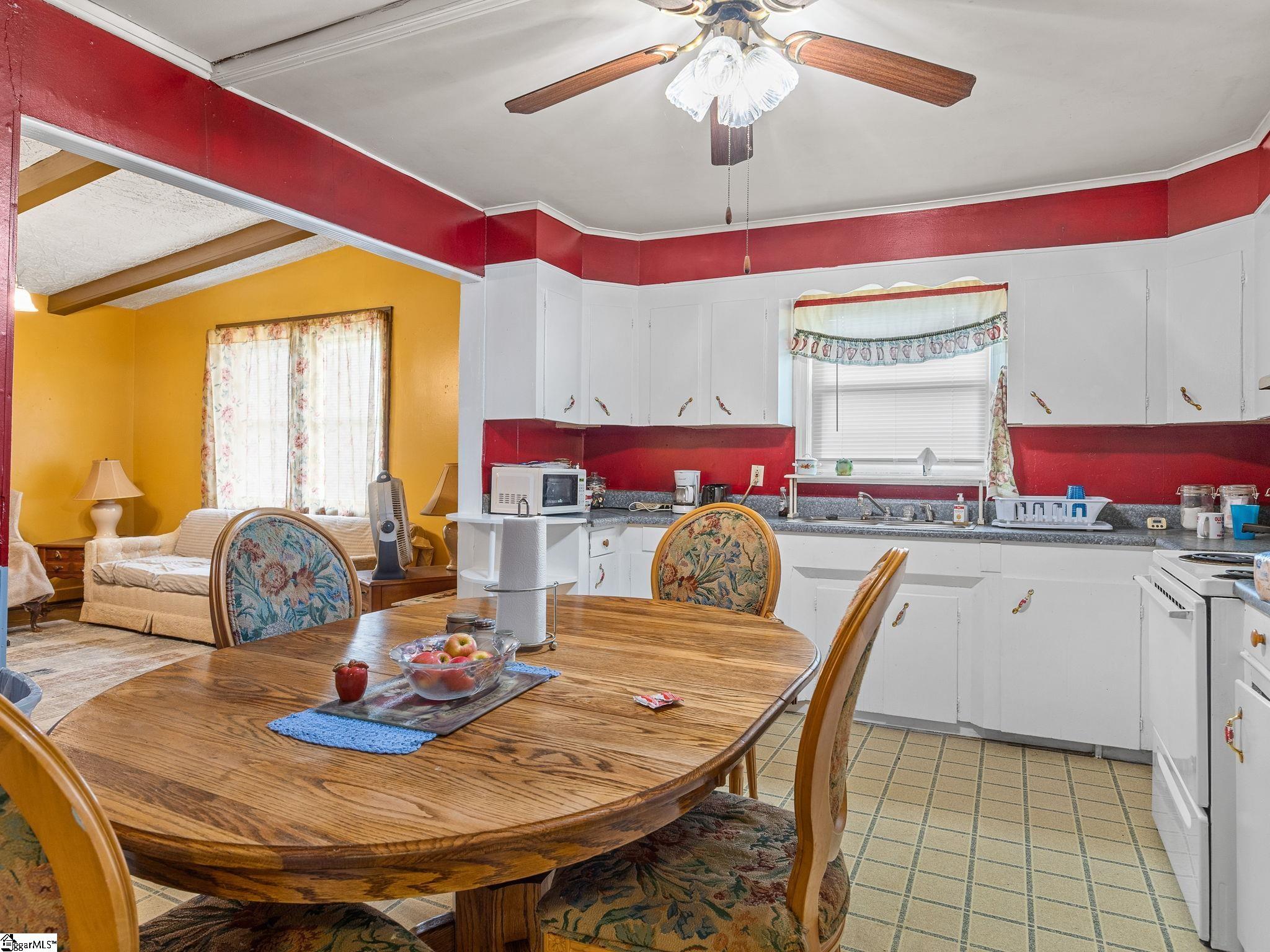 1 F Street Inman, SC 29349