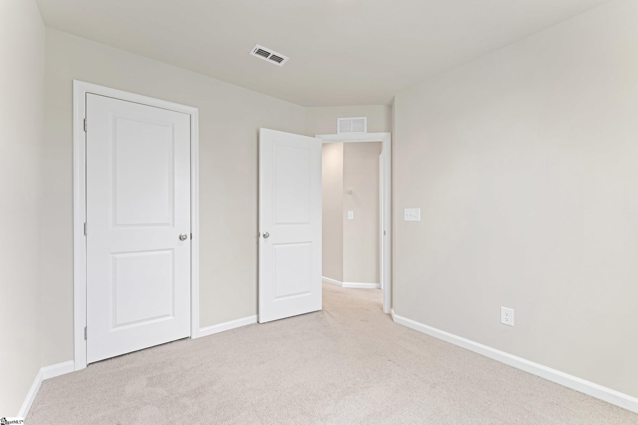9 Verdant Leaf Way Greenville, SC 29617