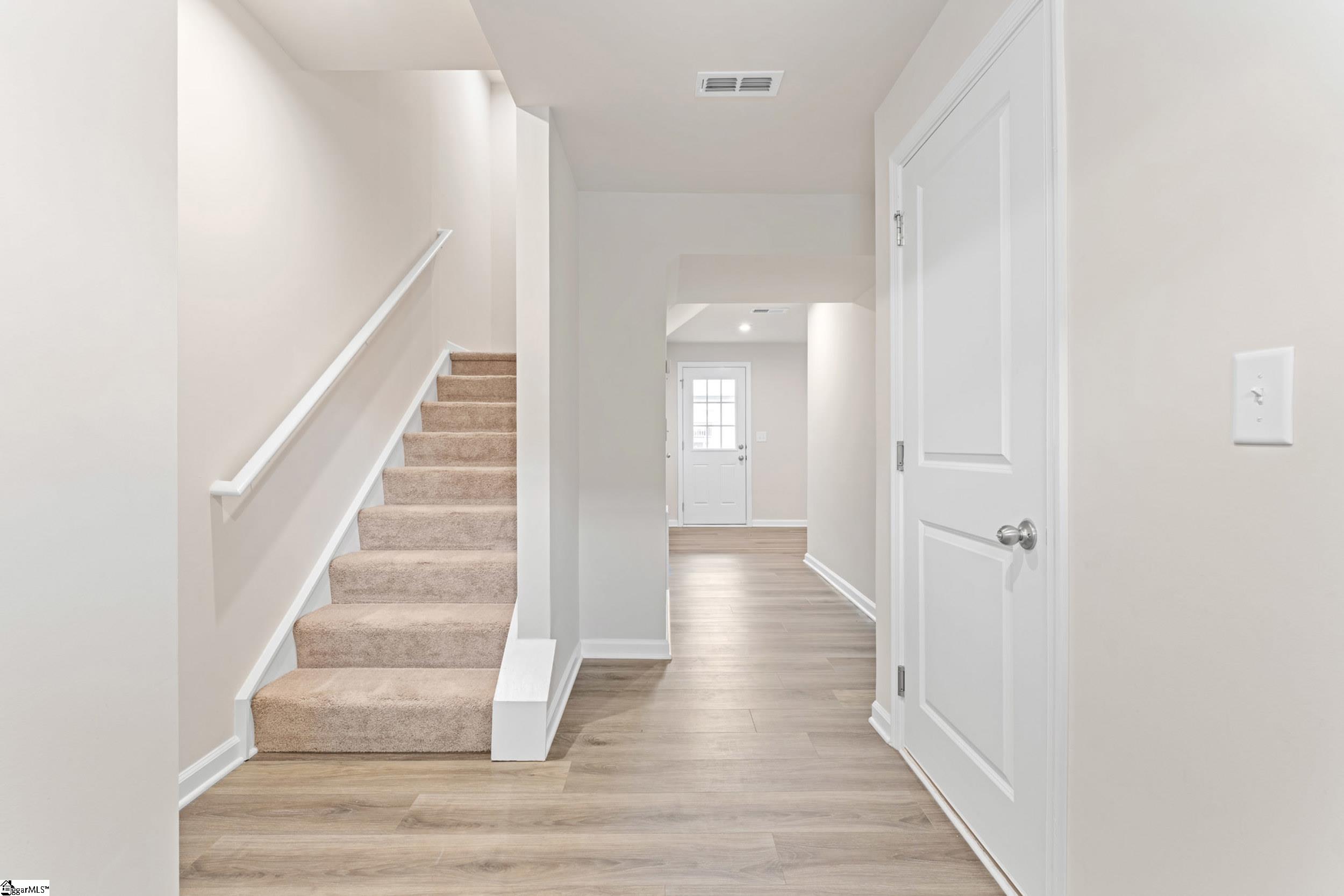 9 Verdant Leaf Way Greenville, SC 29617