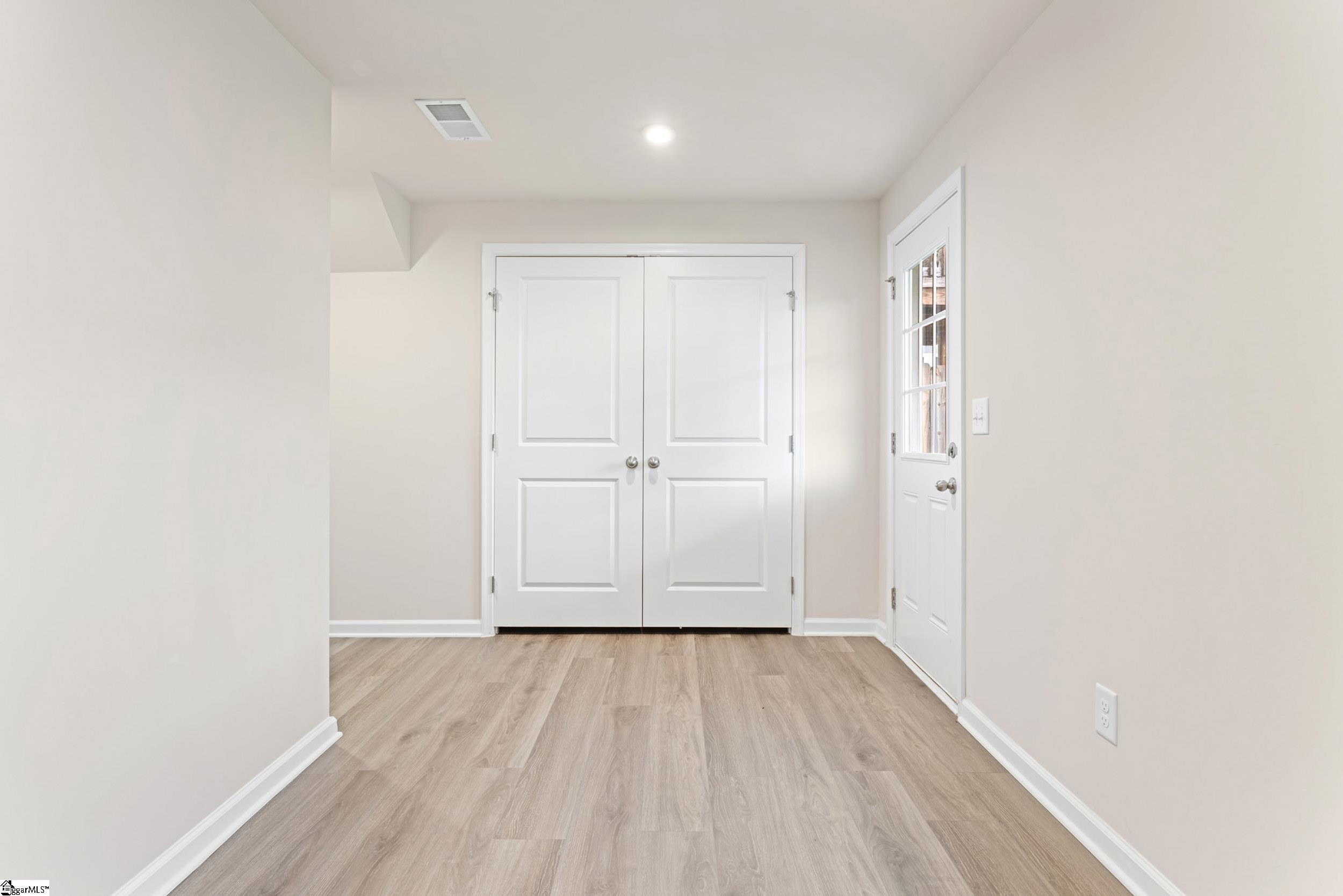 9 Verdant Leaf Way Greenville, SC 29617