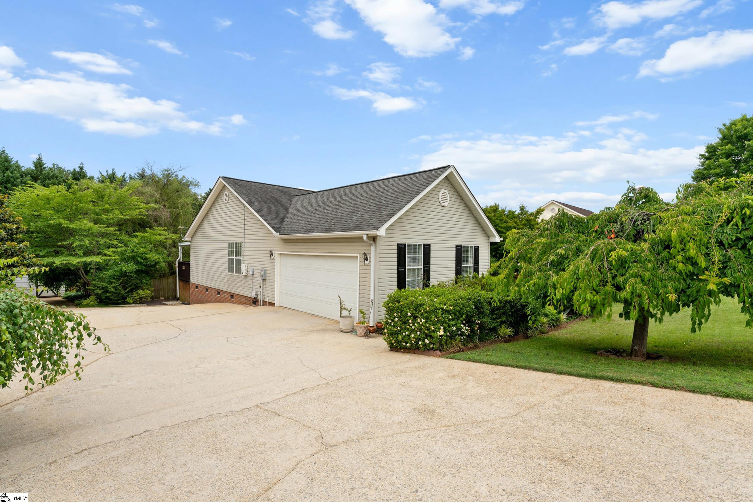 5 Lillians Lane Greer, SC 29651