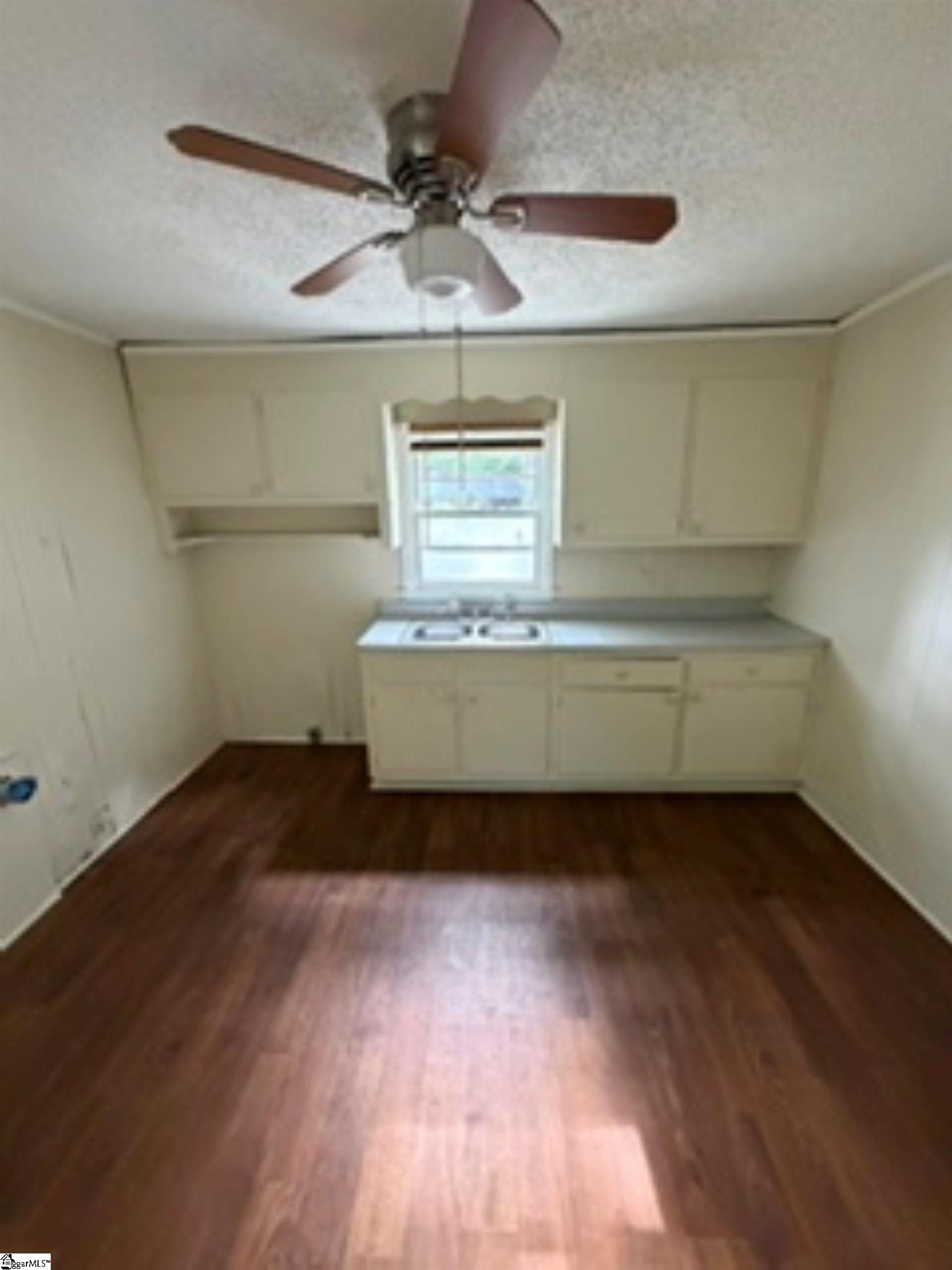 729 W Georgia Street Woodruff, SC 29388