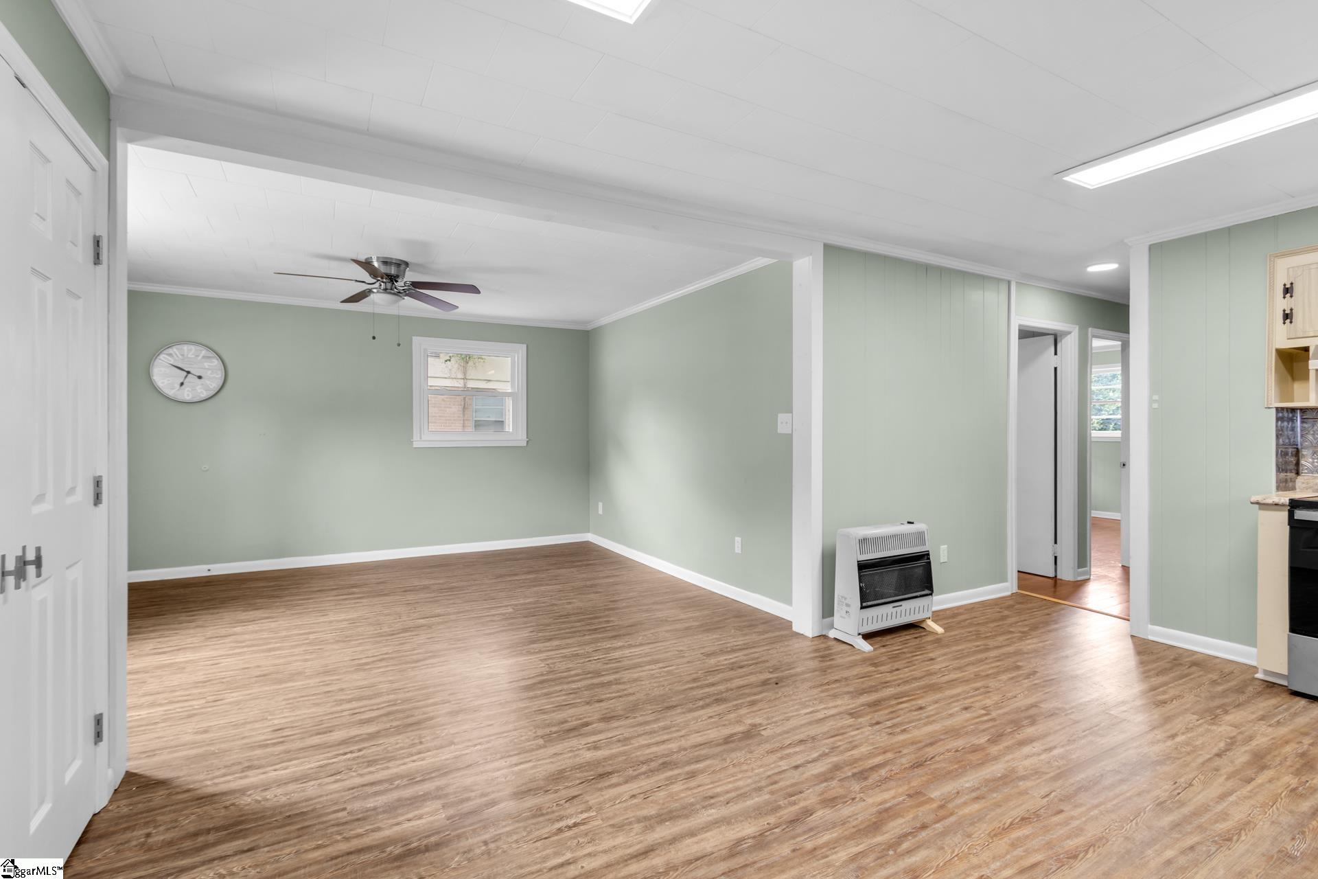 203 Shands Street Clinton, SC 29325