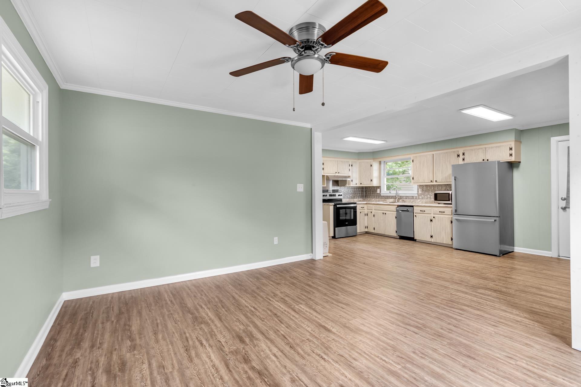 203 Shands Street Clinton, SC 29325