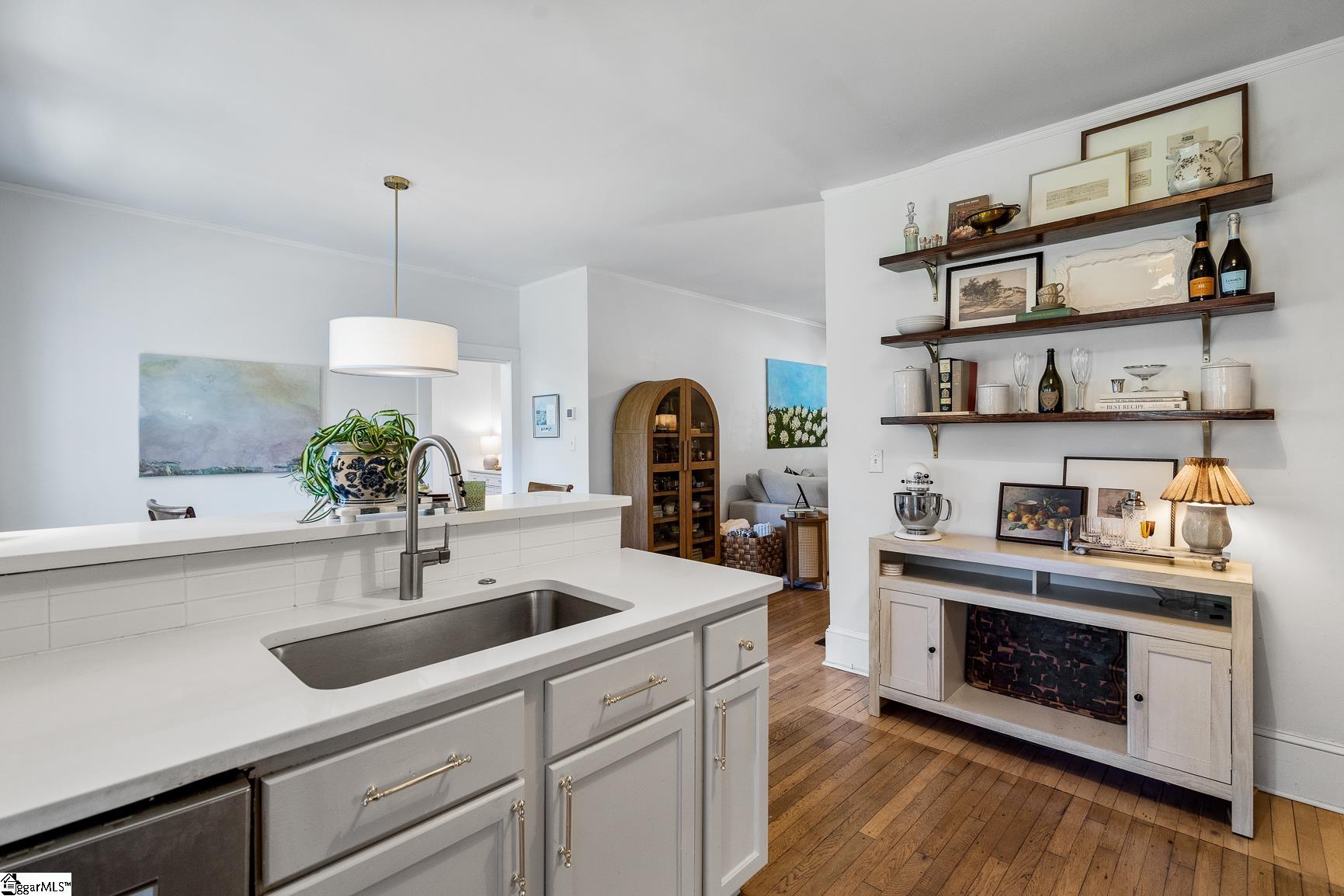 6 Rogers Avenue Greenville, SC 29617