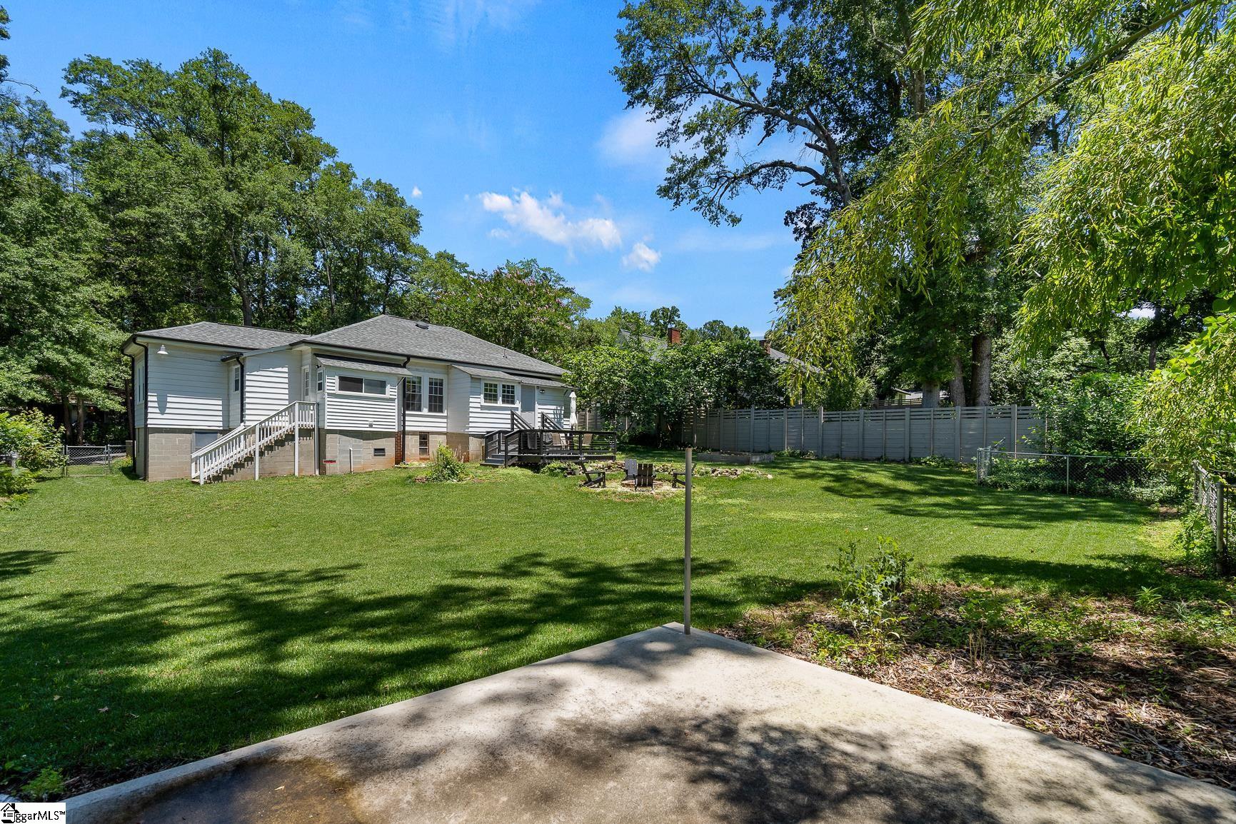 6 Rogers Avenue Greenville, SC 29617