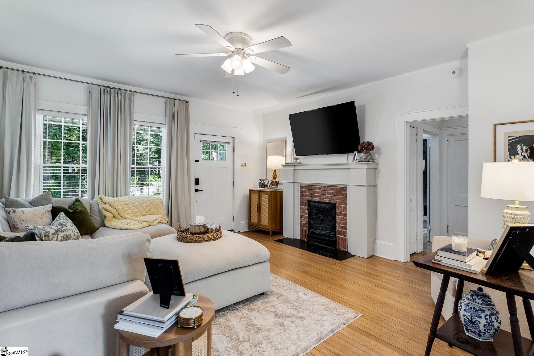 6 Rogers Avenue Greenville, SC 29617