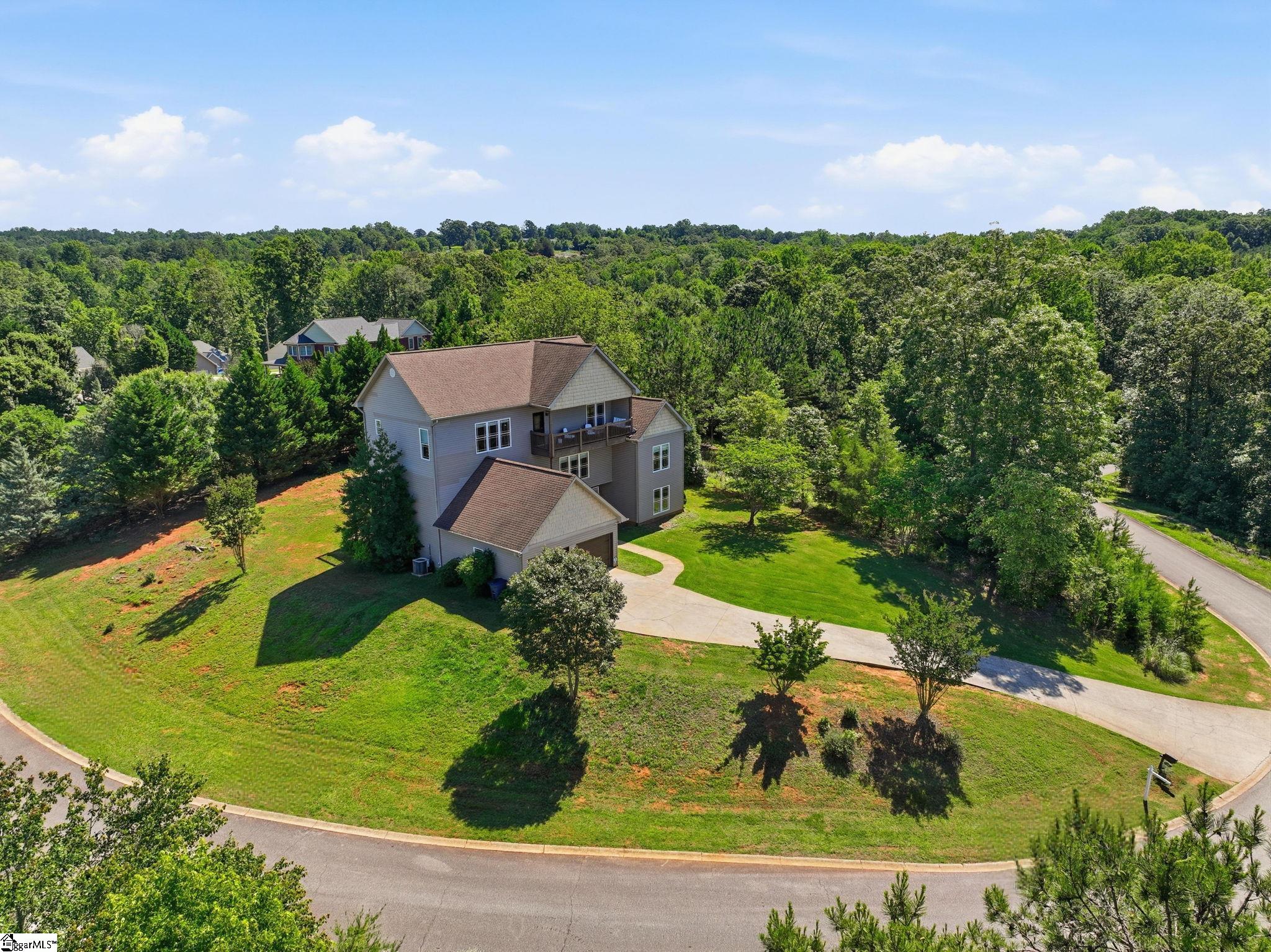 142 W Waters Edge Lane West Union, SC 29696