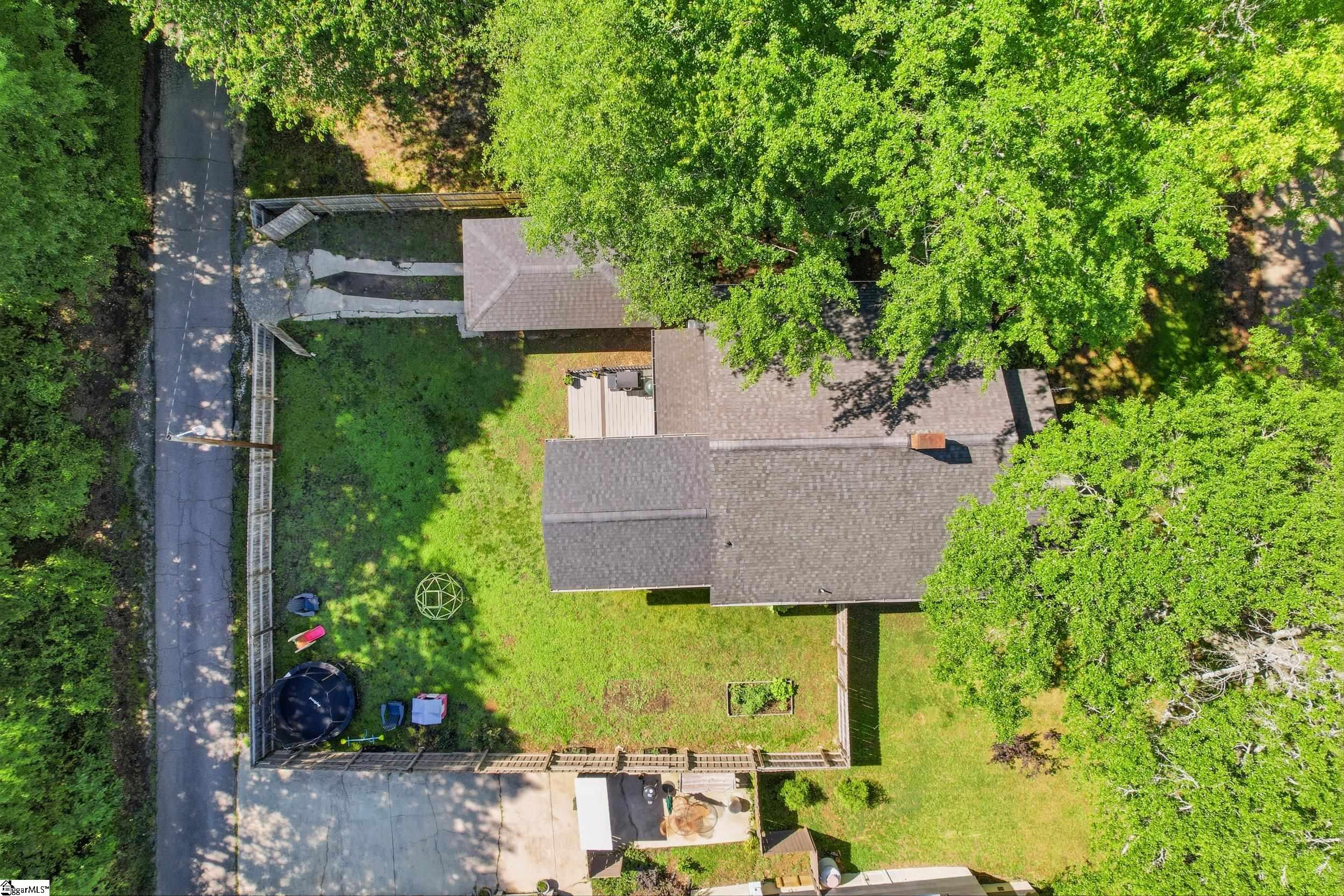 14 School Street Travelers Rest, SC 29690