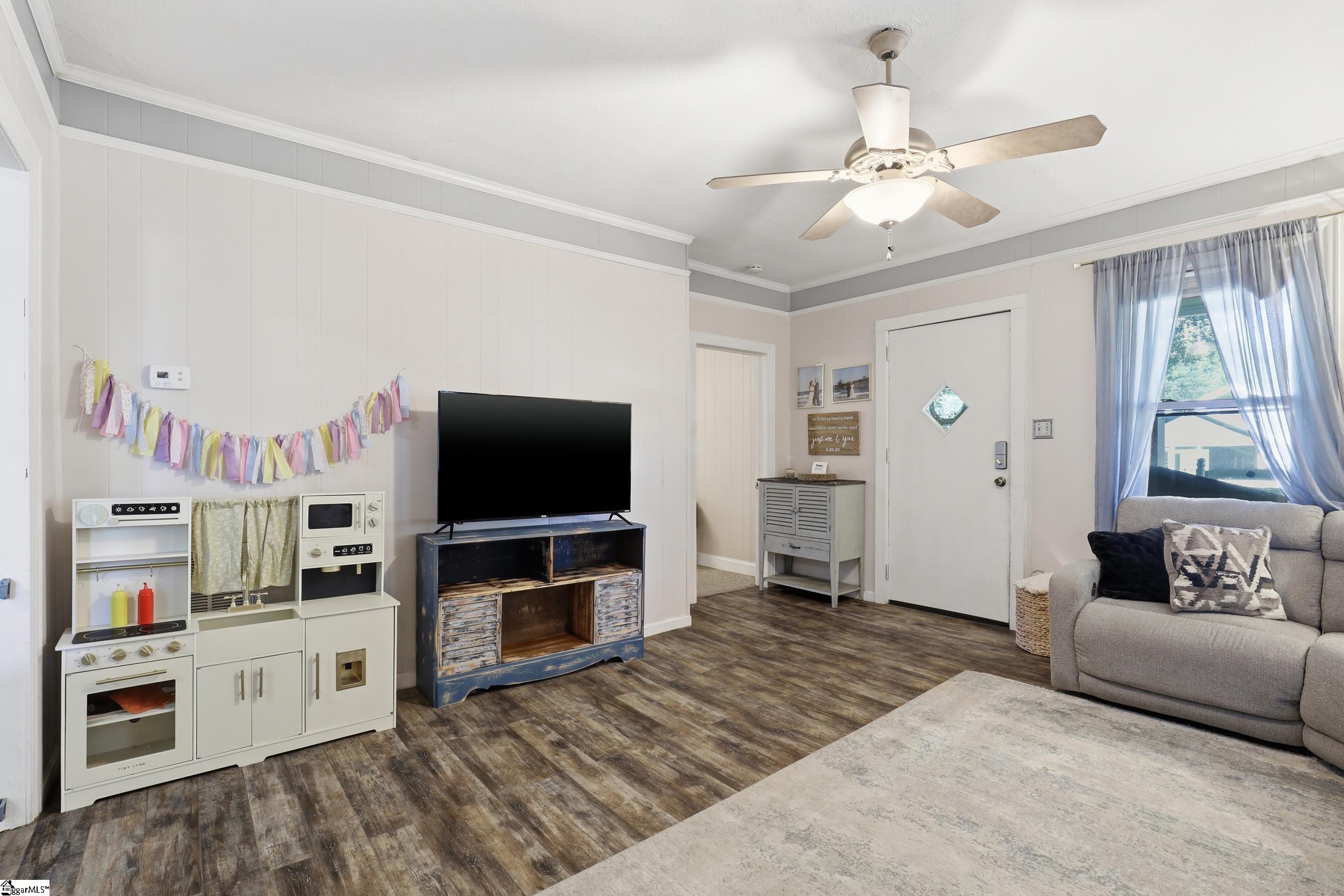 14 School Street Travelers Rest, SC 29690