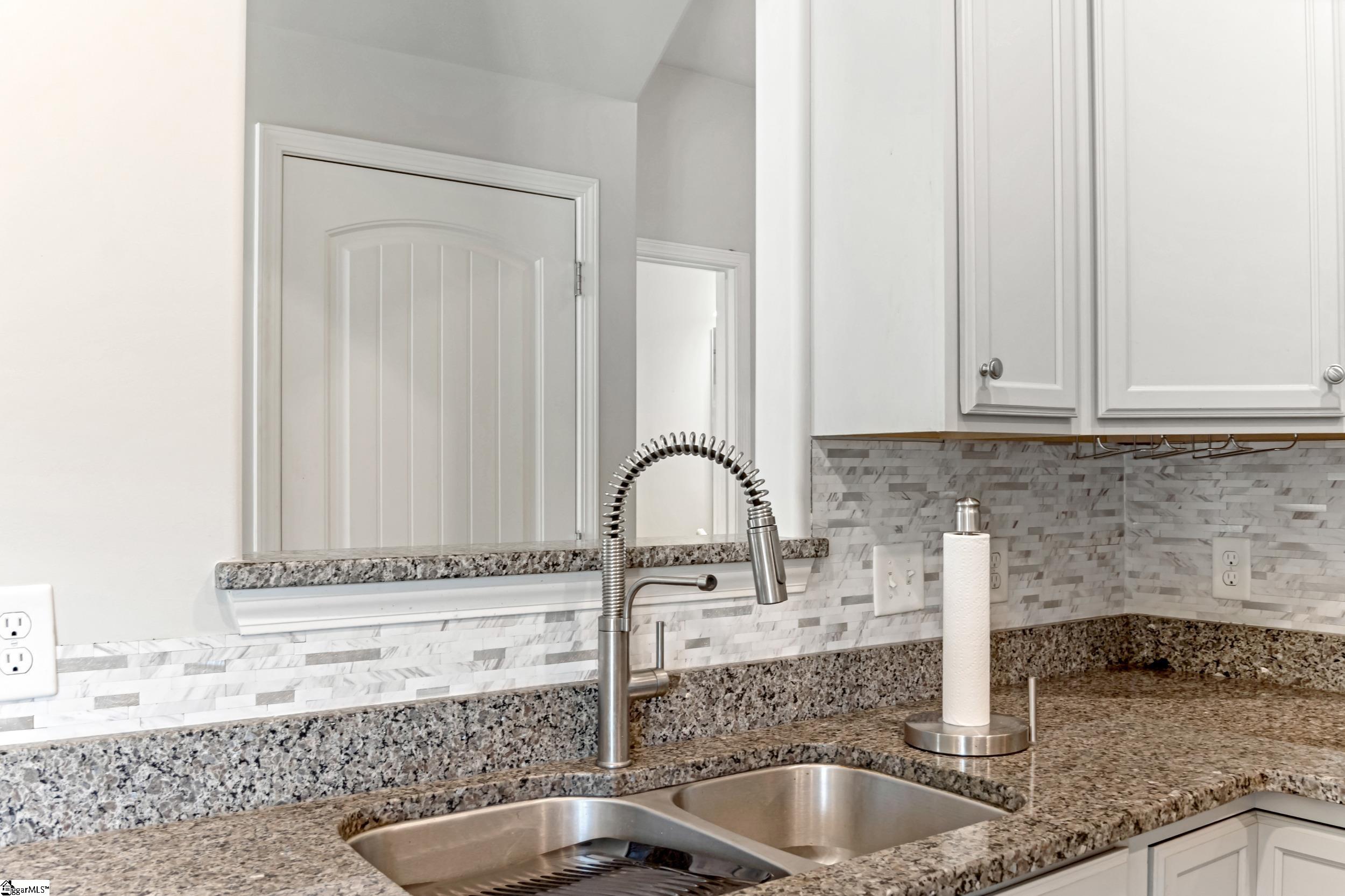 413 Kensrowe Drive Boiling Springs, SC 29316
