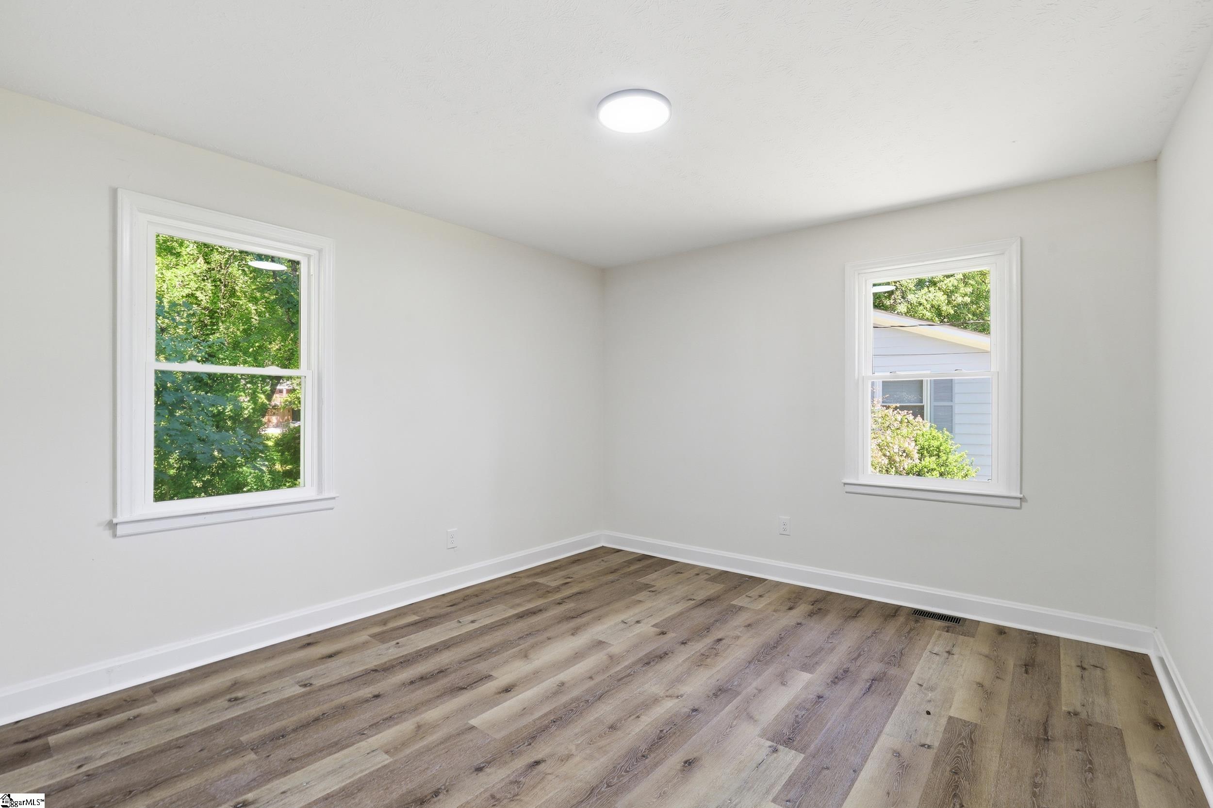 106 Mayfair Drive Taylors, SC 29687