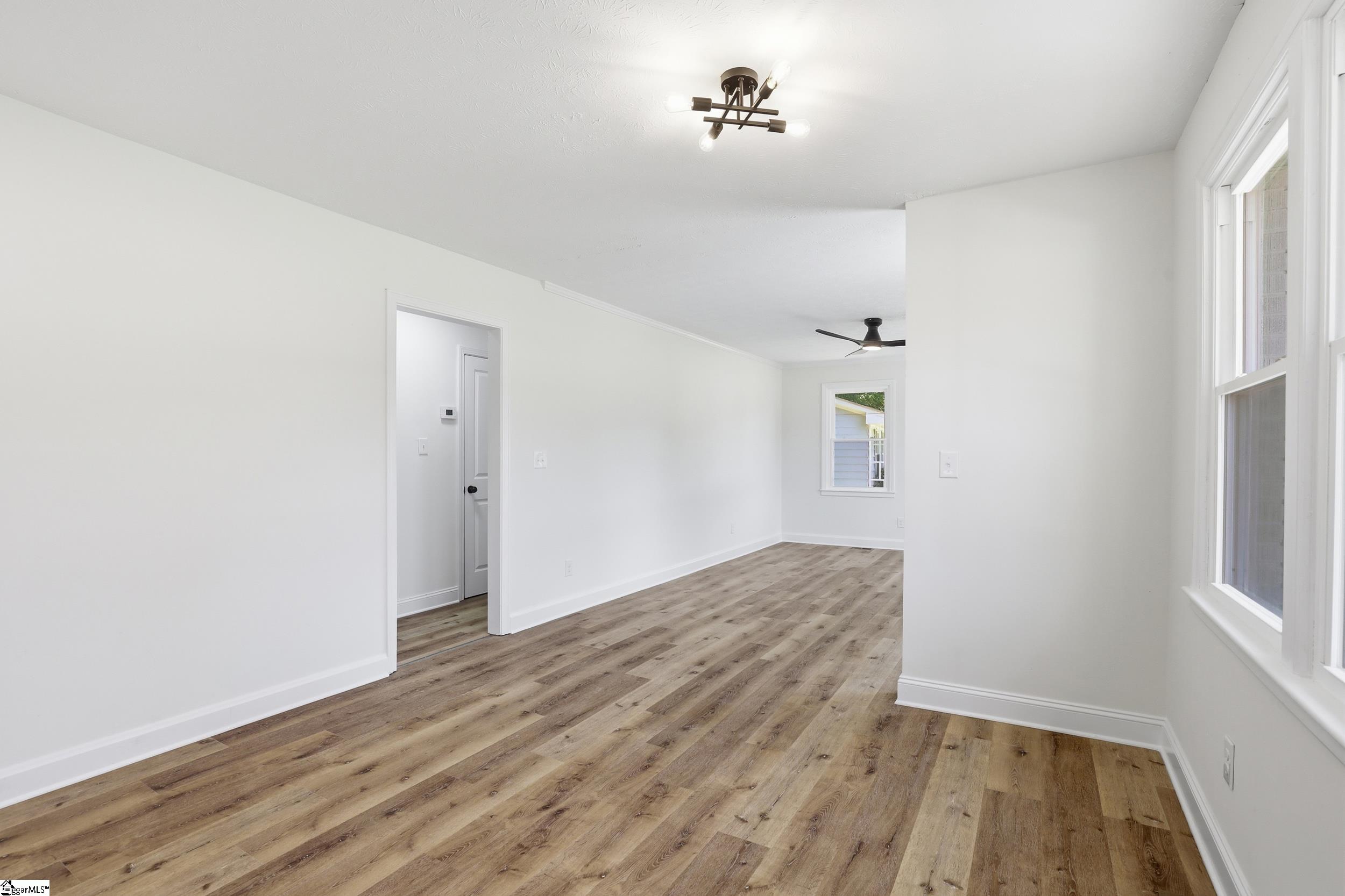 106 Mayfair Drive Taylors, SC 29687