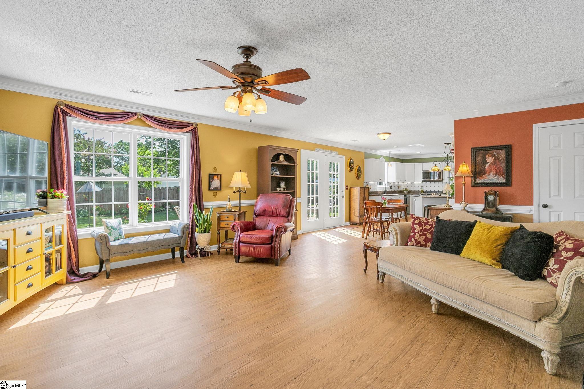 6 Kingfisher Drive Simpsonville, SC 29680