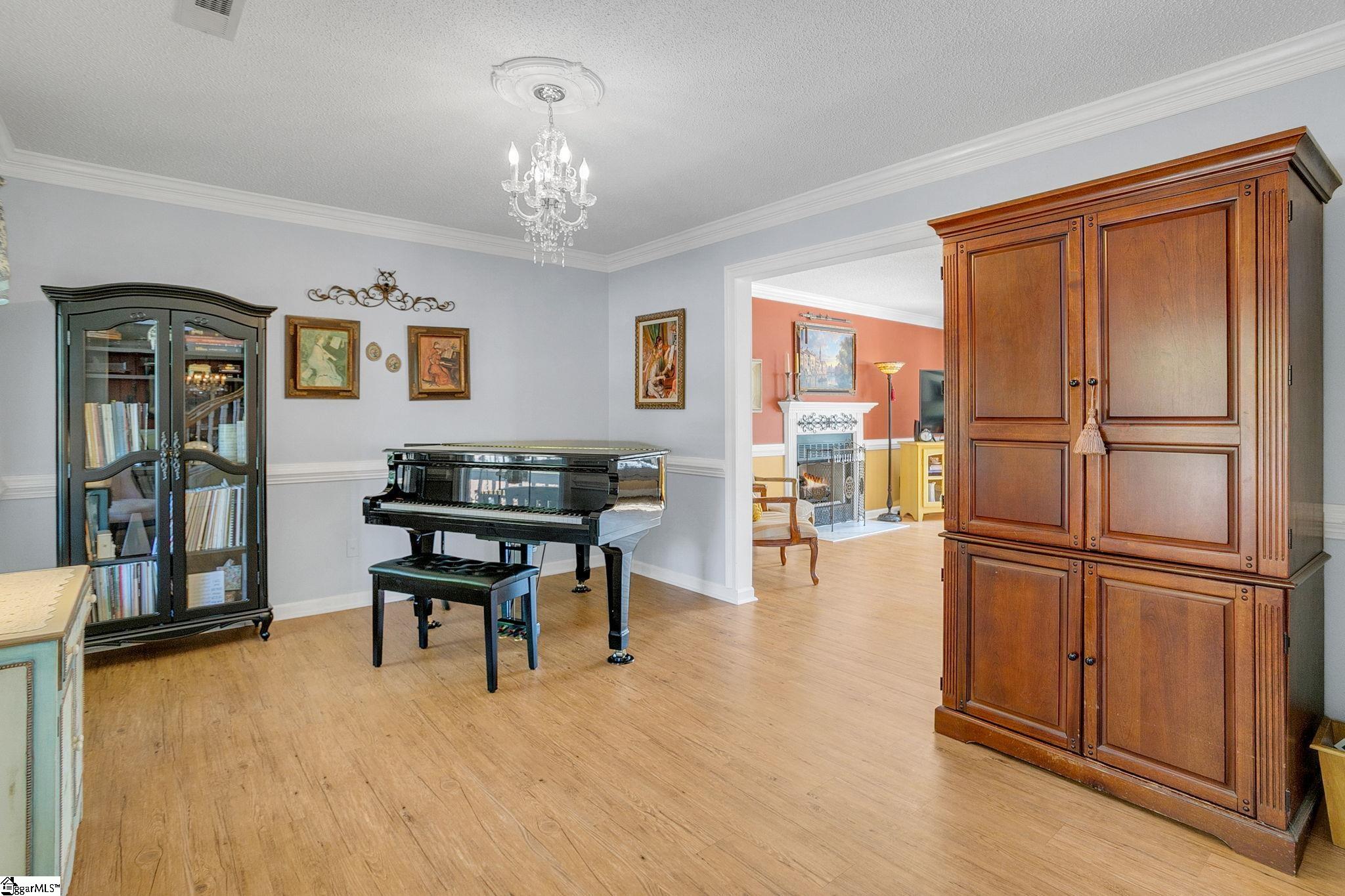 6 Kingfisher Drive Simpsonville, SC 29680