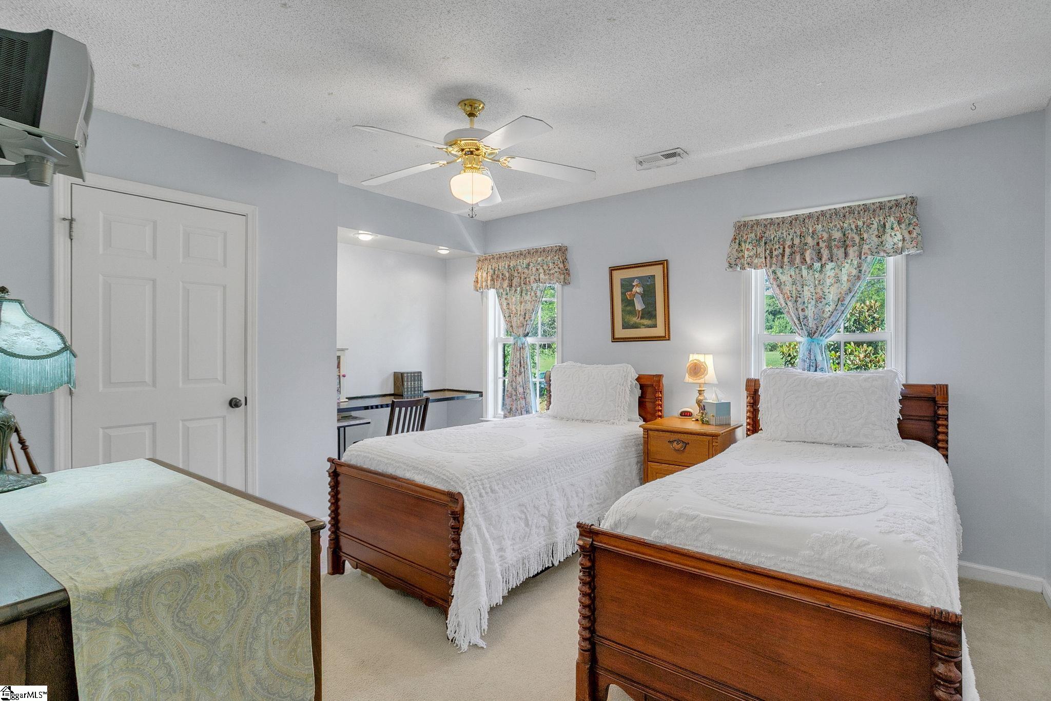 6 Kingfisher Drive Simpsonville, SC 29680