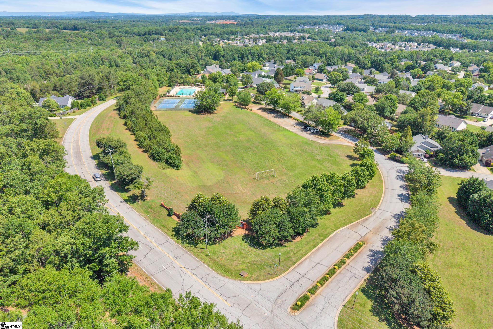 6 Kingfisher Drive Simpsonville, SC 29680