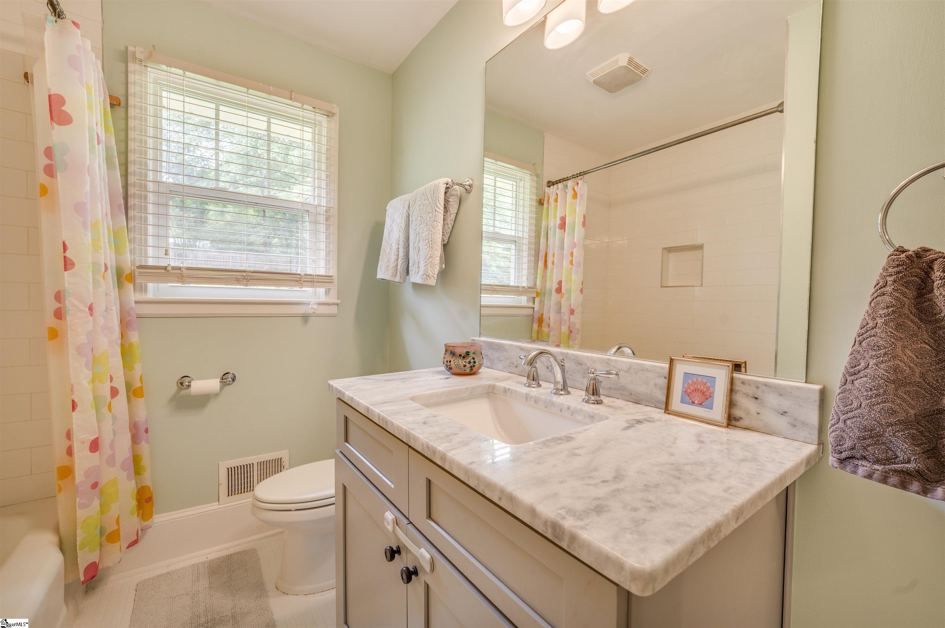 304 New Perry Road Greenville, SC 29617