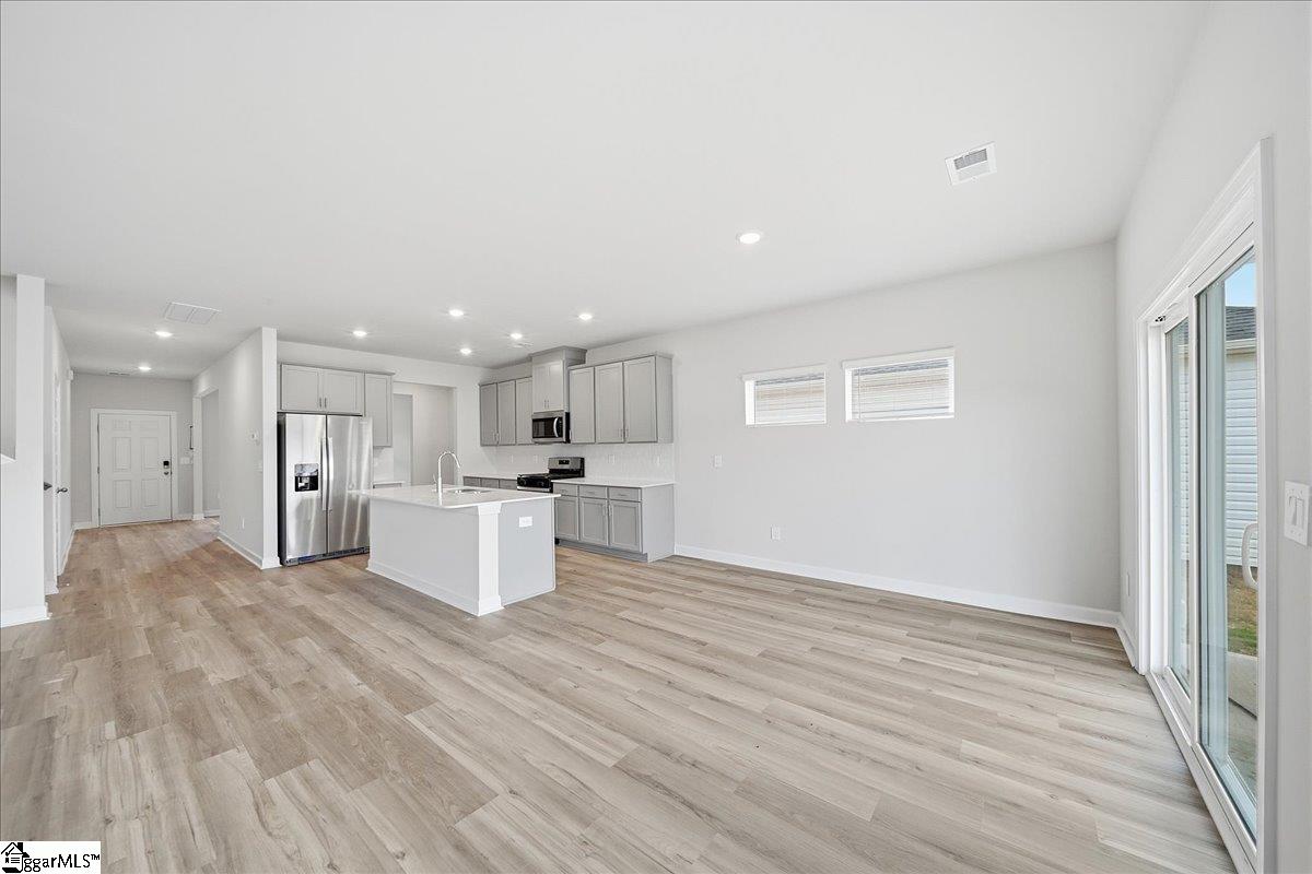 114 Gibbon Way Gray Court, SC 29645