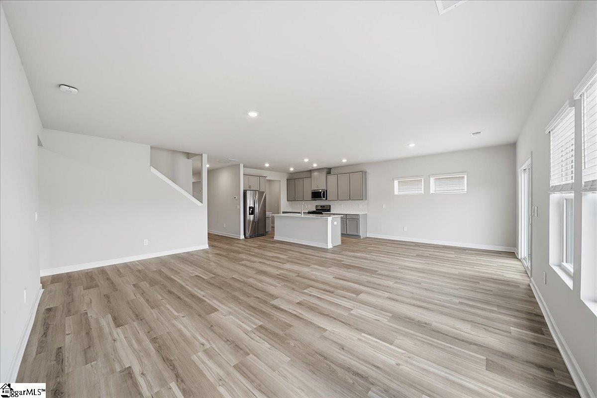 114 Gibbon Way Gray Court, SC 29645