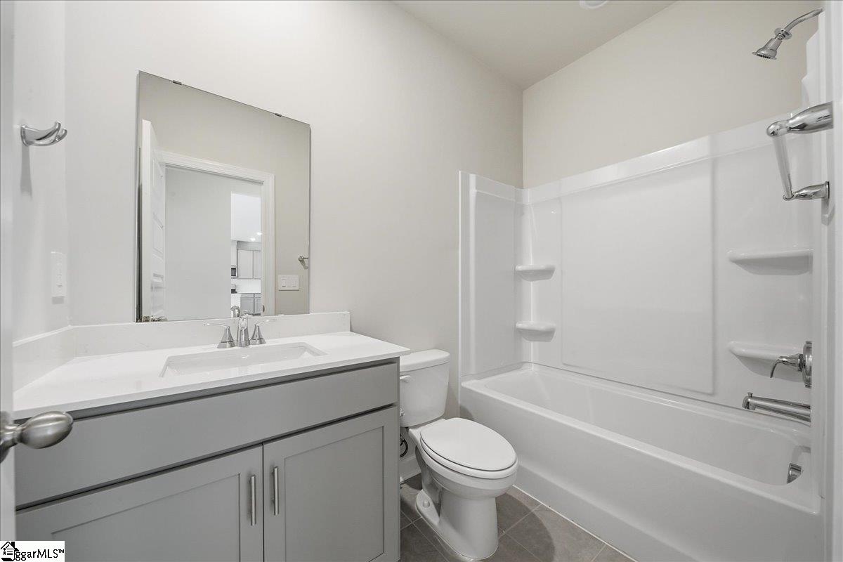 114 Gibbon Way Gray Court, SC 29645