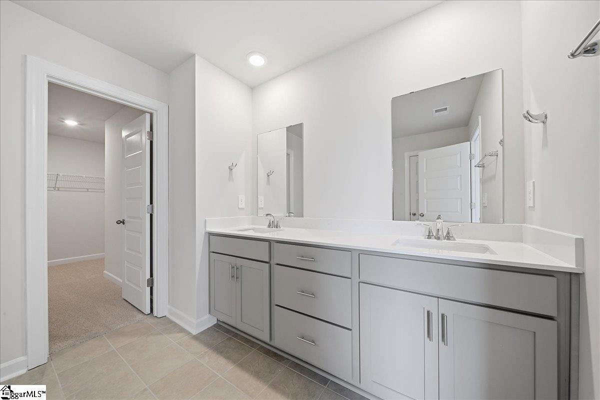 114 Gibbon Way Gray Court, SC 29645