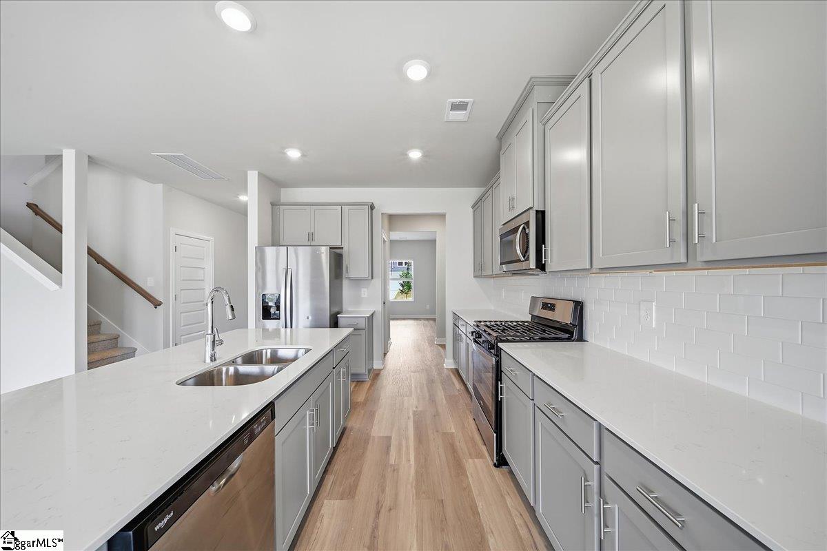 114 Gibbon Way Gray Court, SC 29645