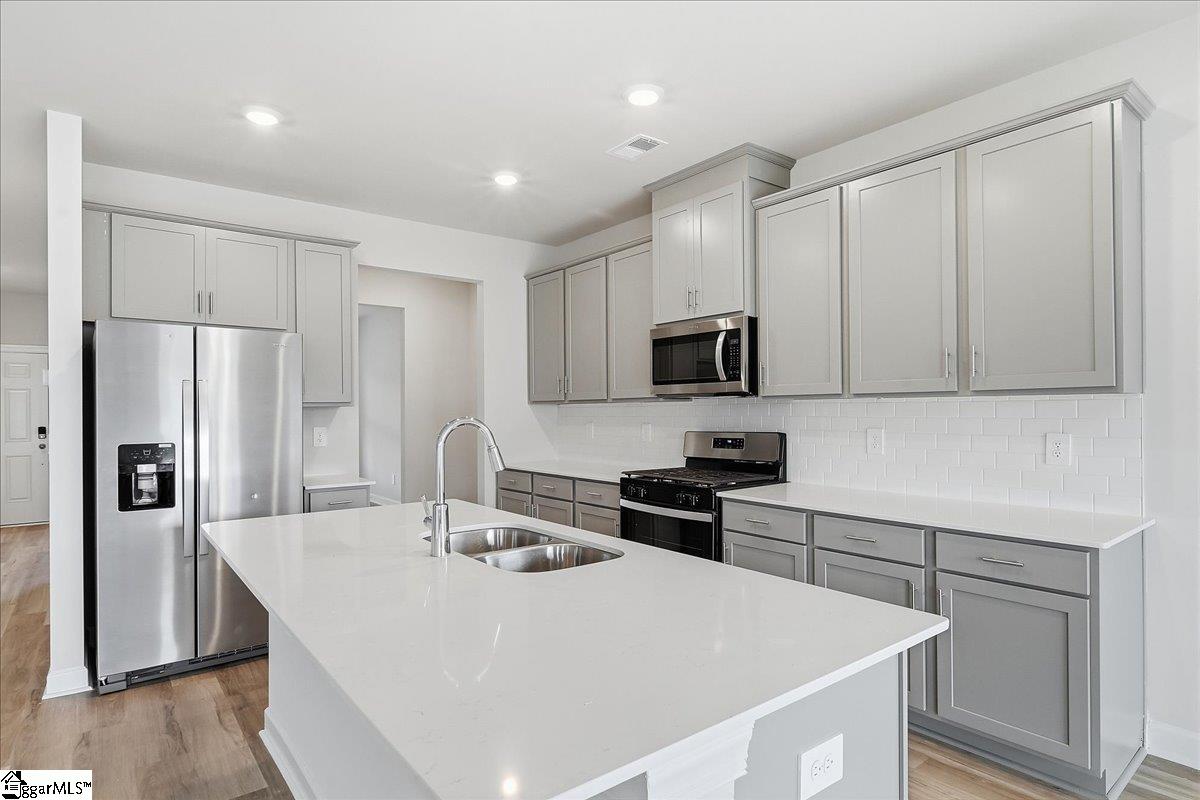 114 Gibbon Way Gray Court, SC 29645
