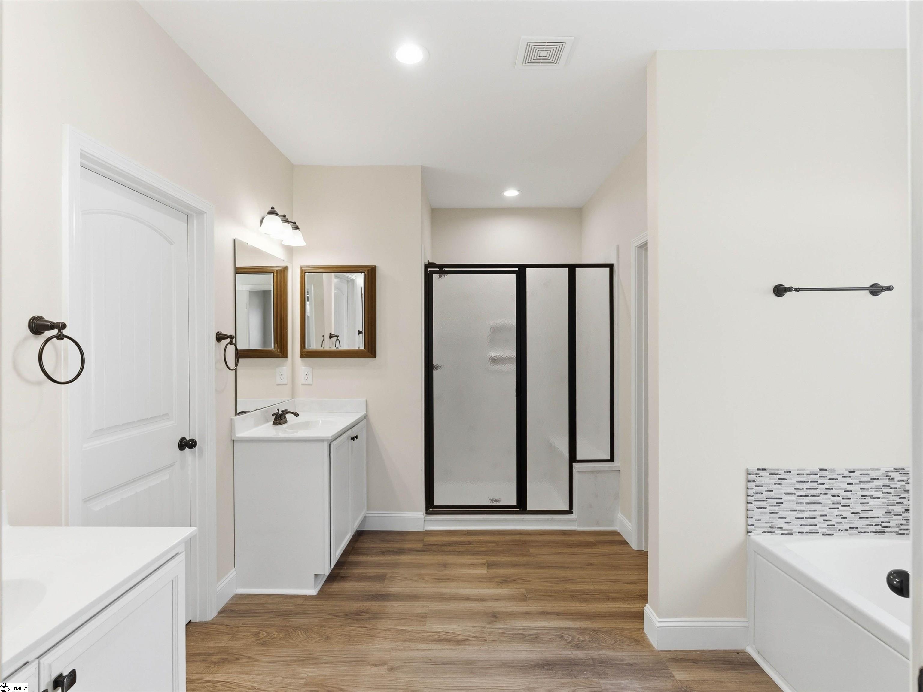 382 W Darby Road Greenville, SC 29609