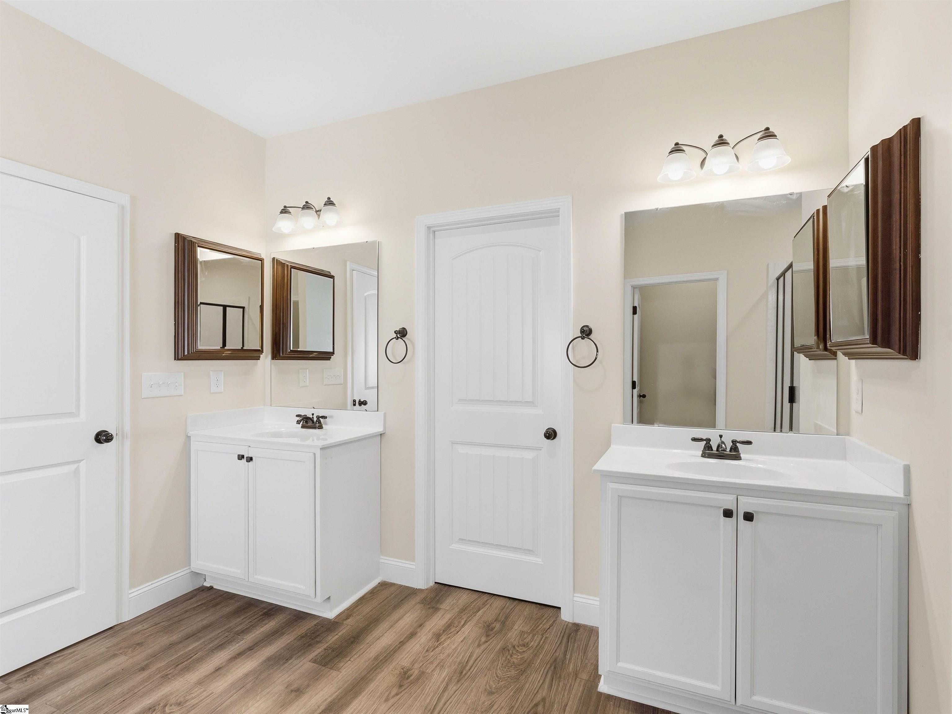 382 W Darby Road Greenville, SC 29609