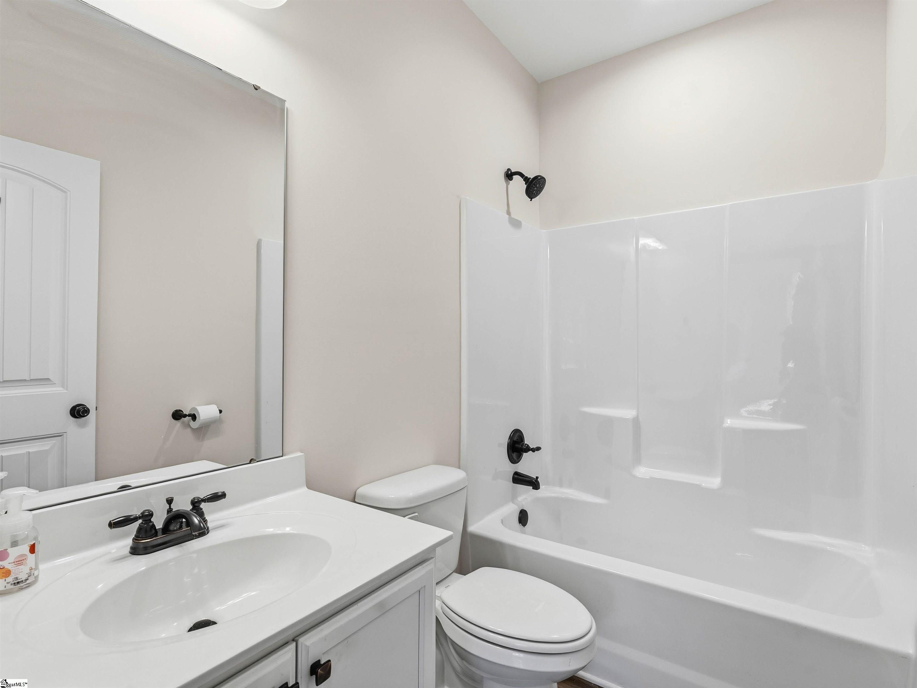 382 W Darby Road Greenville, SC 29609