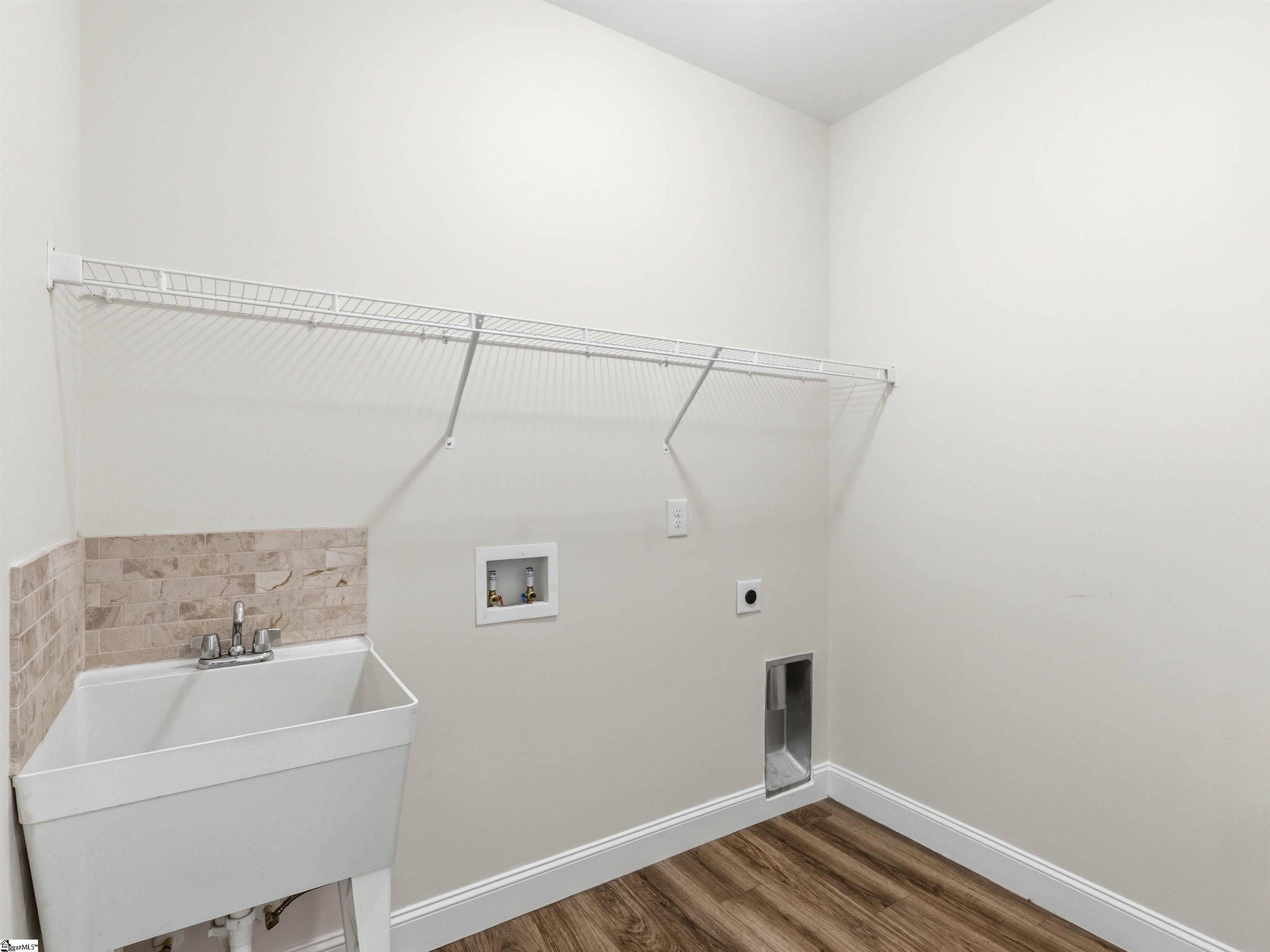 382 W Darby Road Greenville, SC 29609
