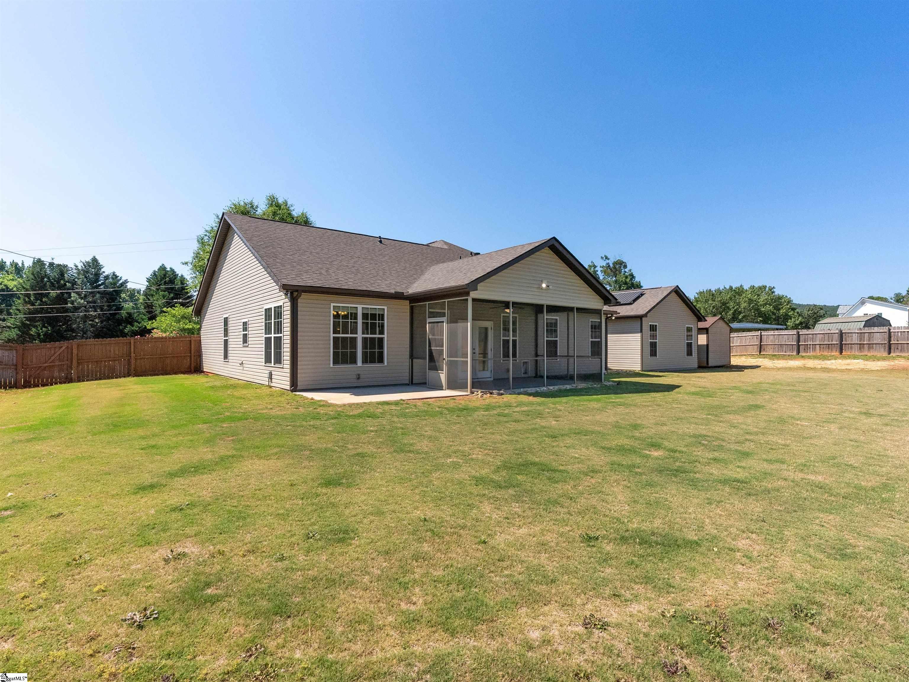 382 W Darby Road Greenville, SC 29609