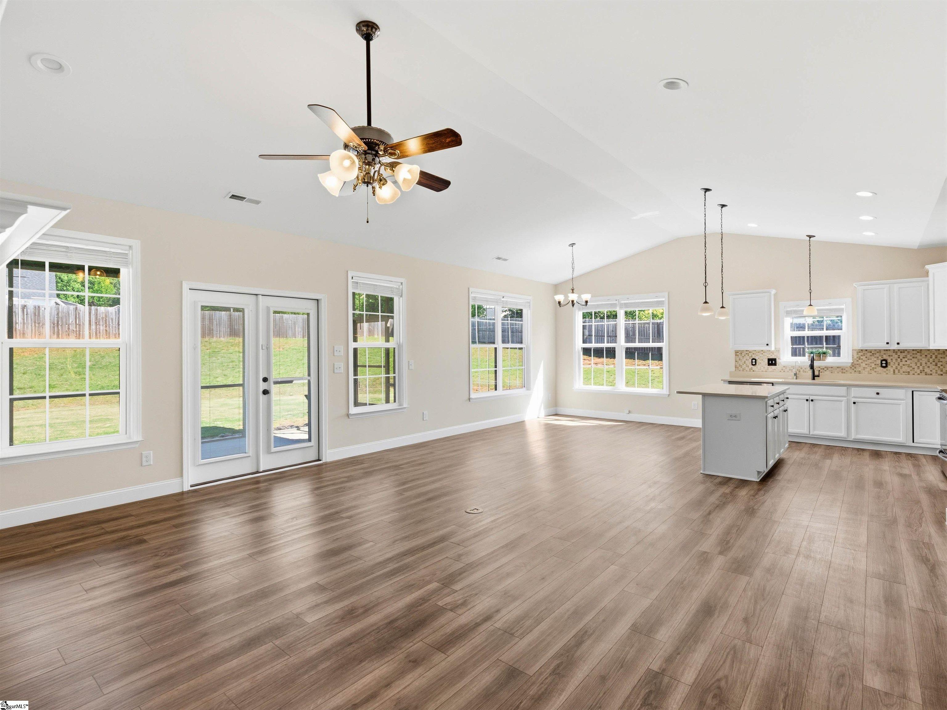 382 W Darby Road Greenville, SC 29609