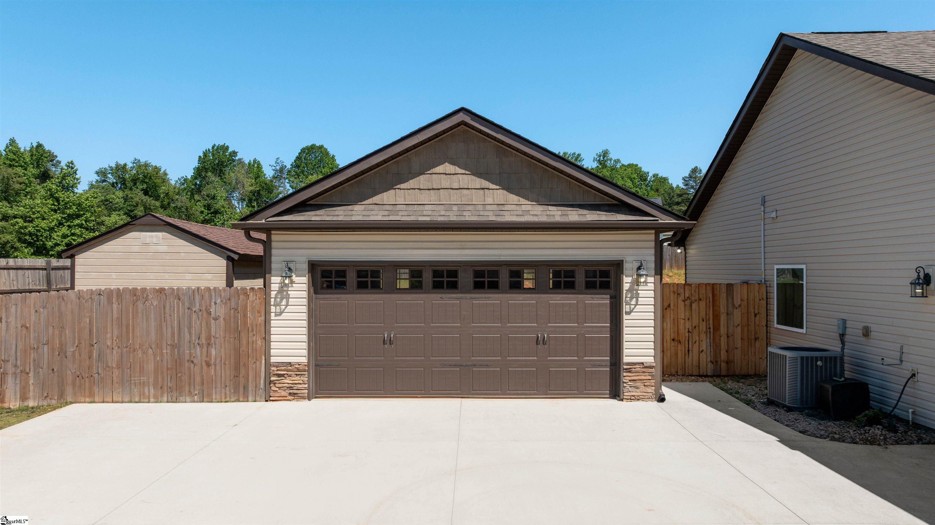 382 W Darby Road Greenville, SC 29609