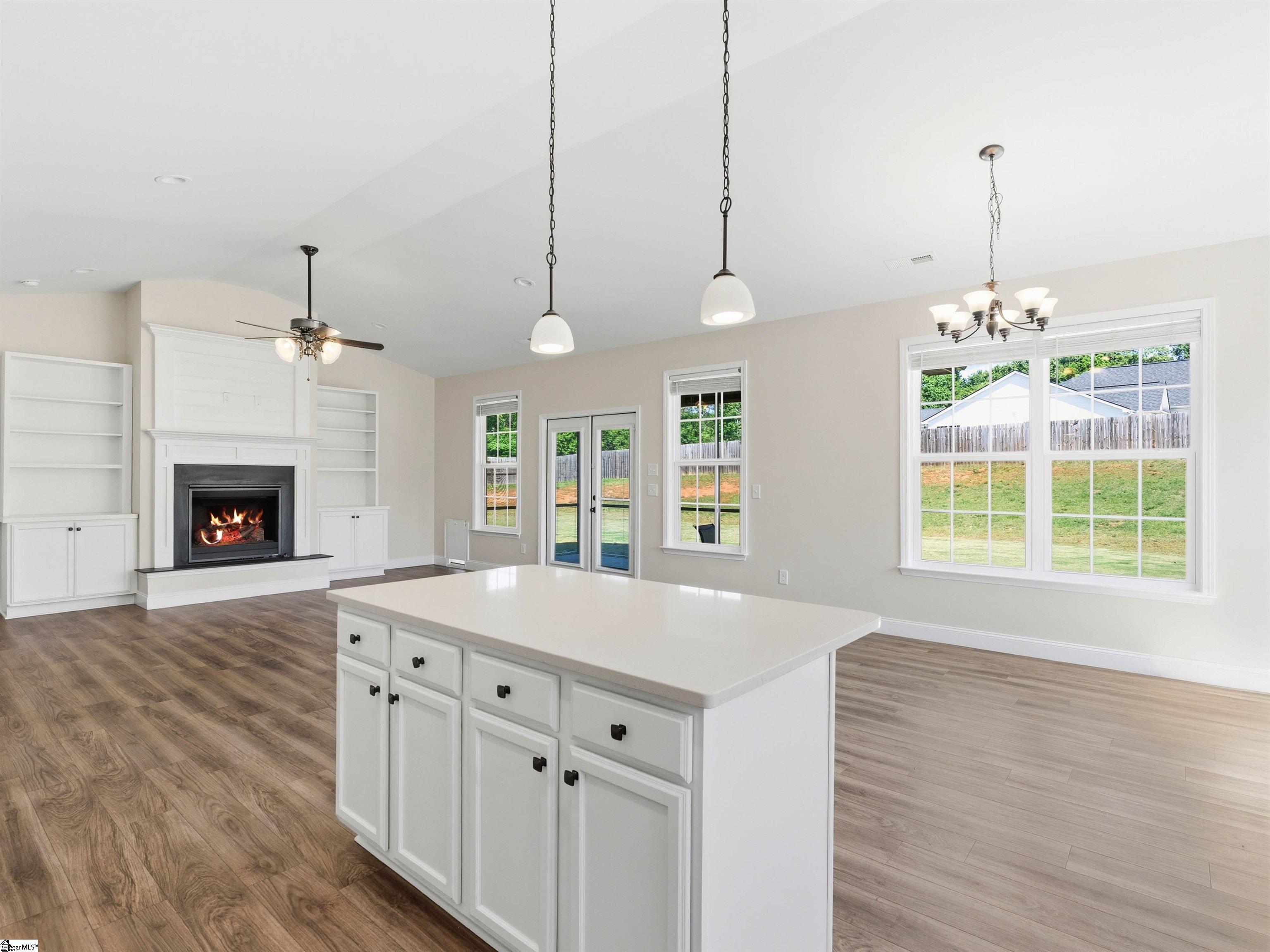 382 W Darby Road Greenville, SC 29609