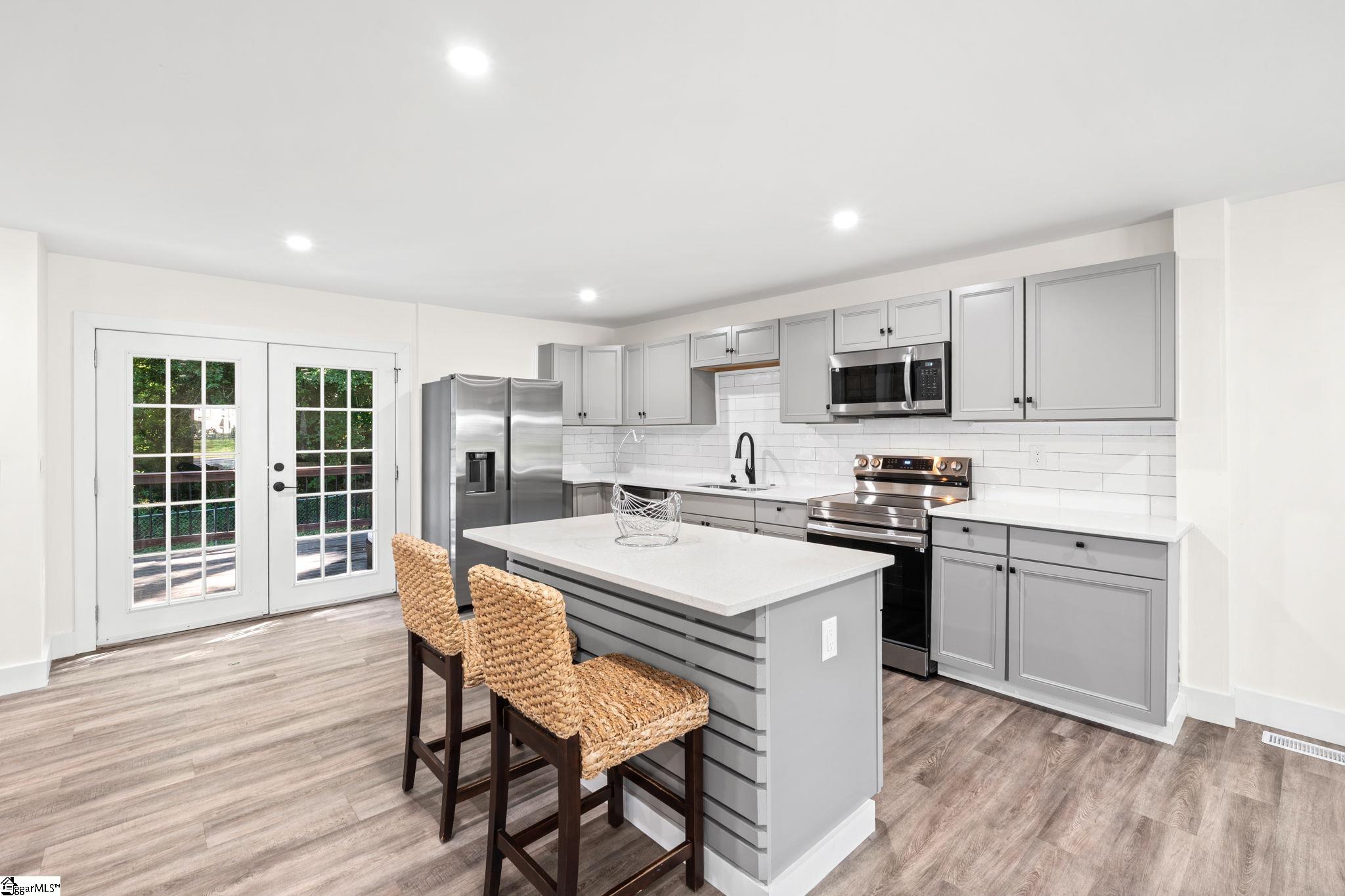 34 Pleasantdale Circle Greenville, SC 29607