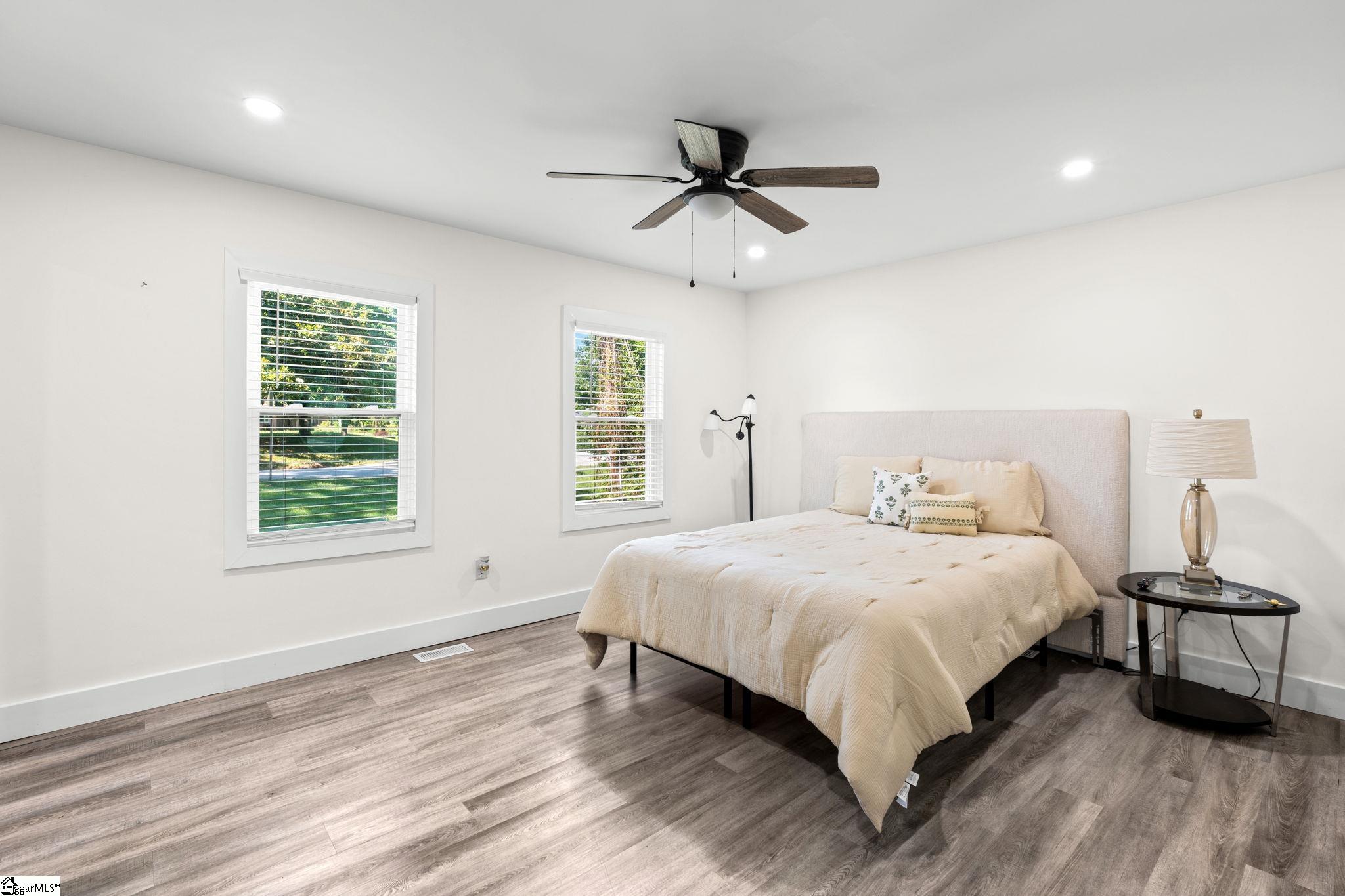 34 Pleasantdale Circle Greenville, SC 29607