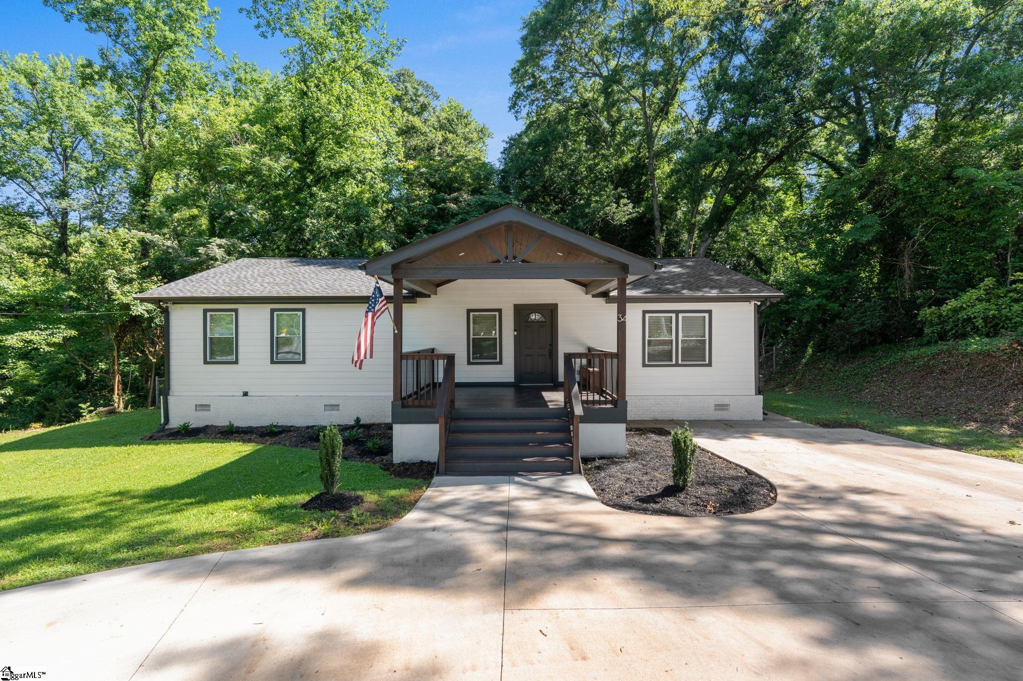 34 Pleasantdale Circle Greenville, SC 29607