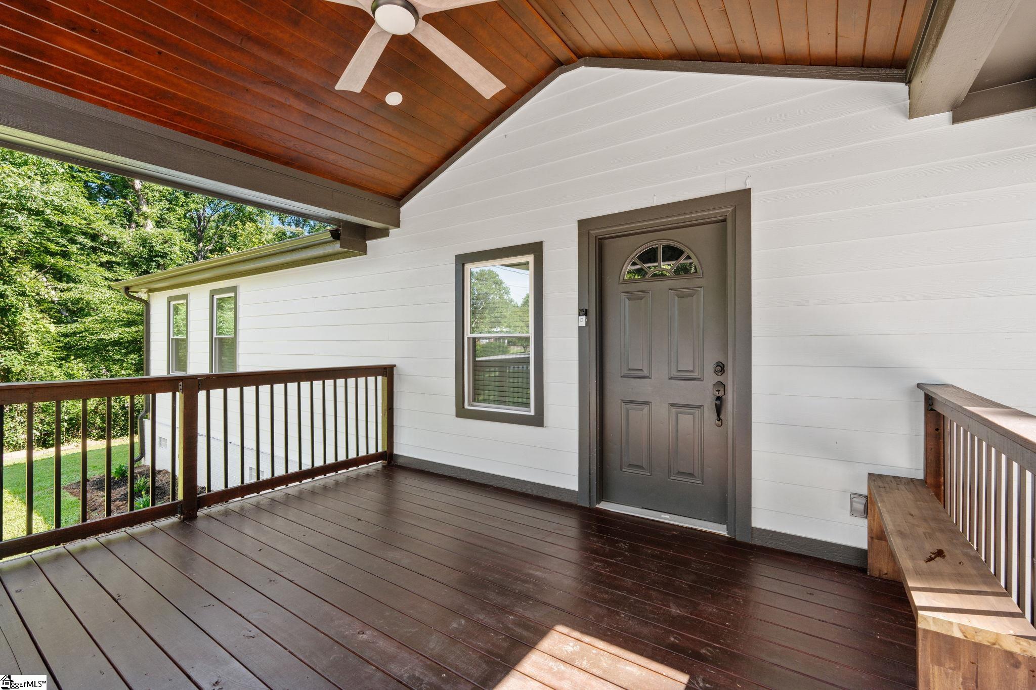 34 Pleasantdale Circle Greenville, SC 29607