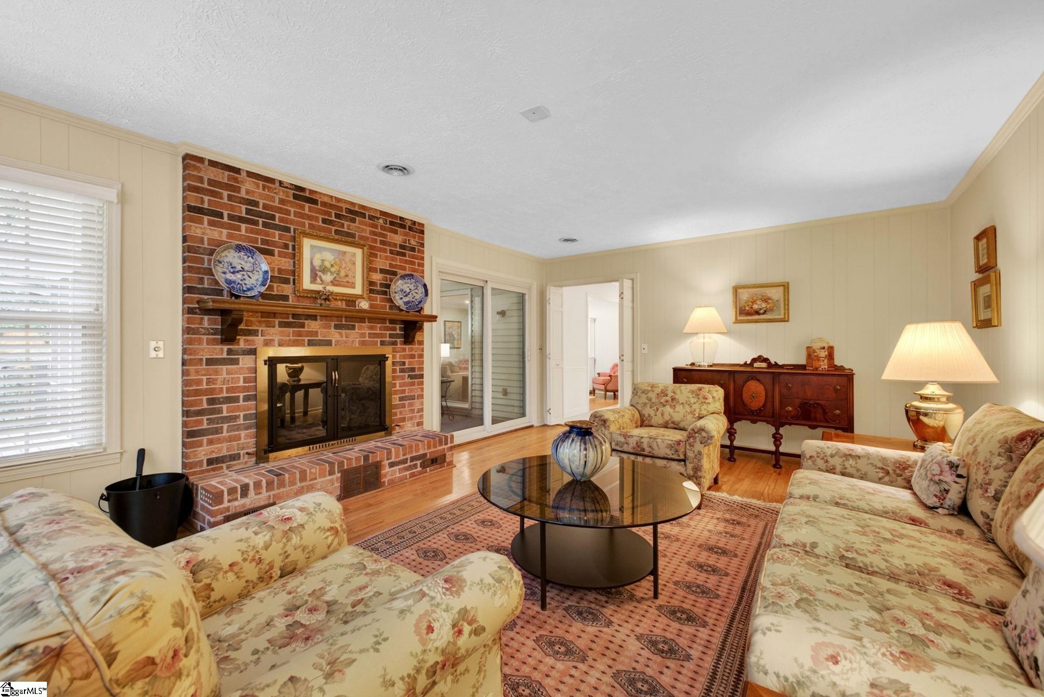 308 Holly Park Lane Simpsonville, SC 29681