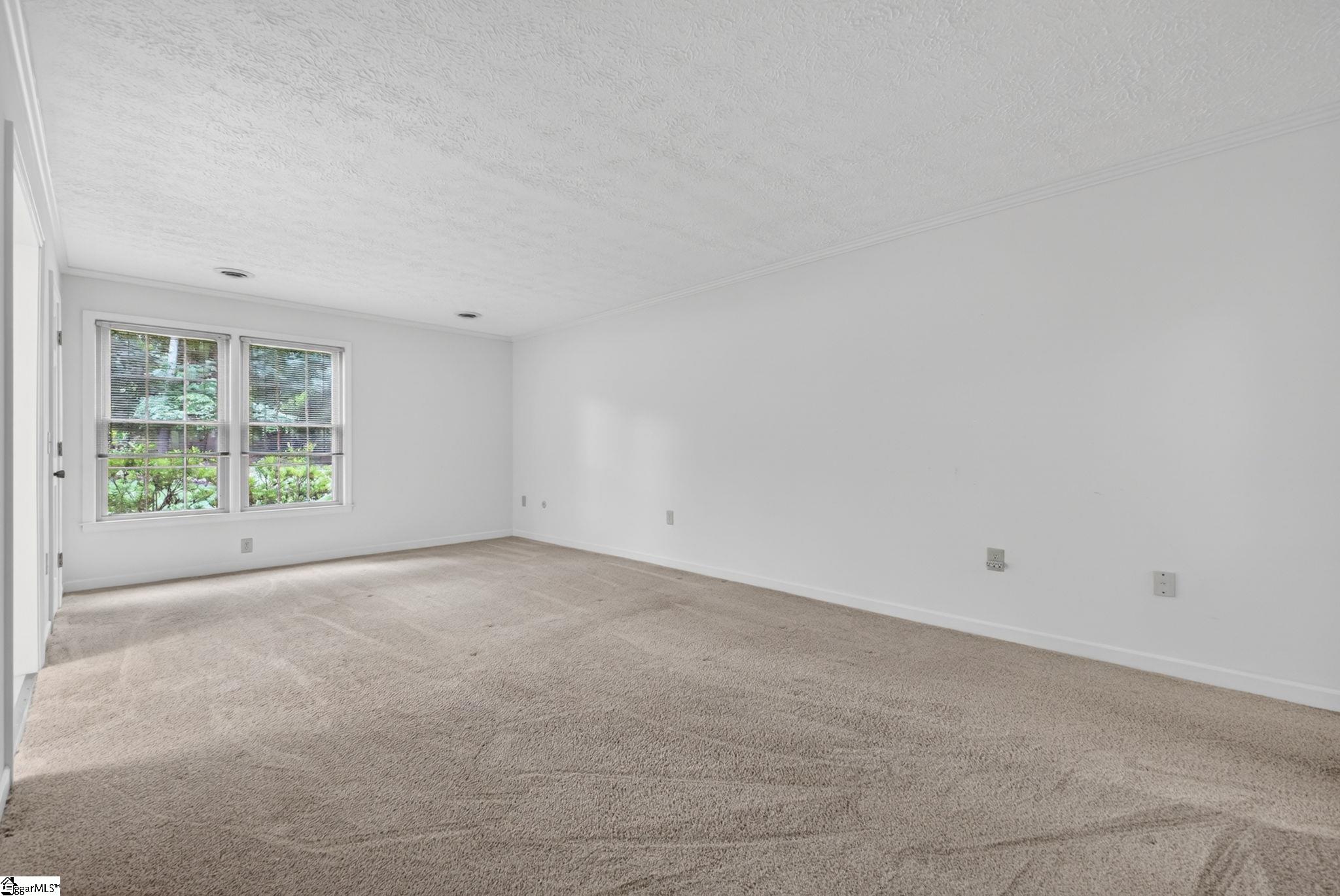 308 Holly Park Lane Simpsonville, SC 29681