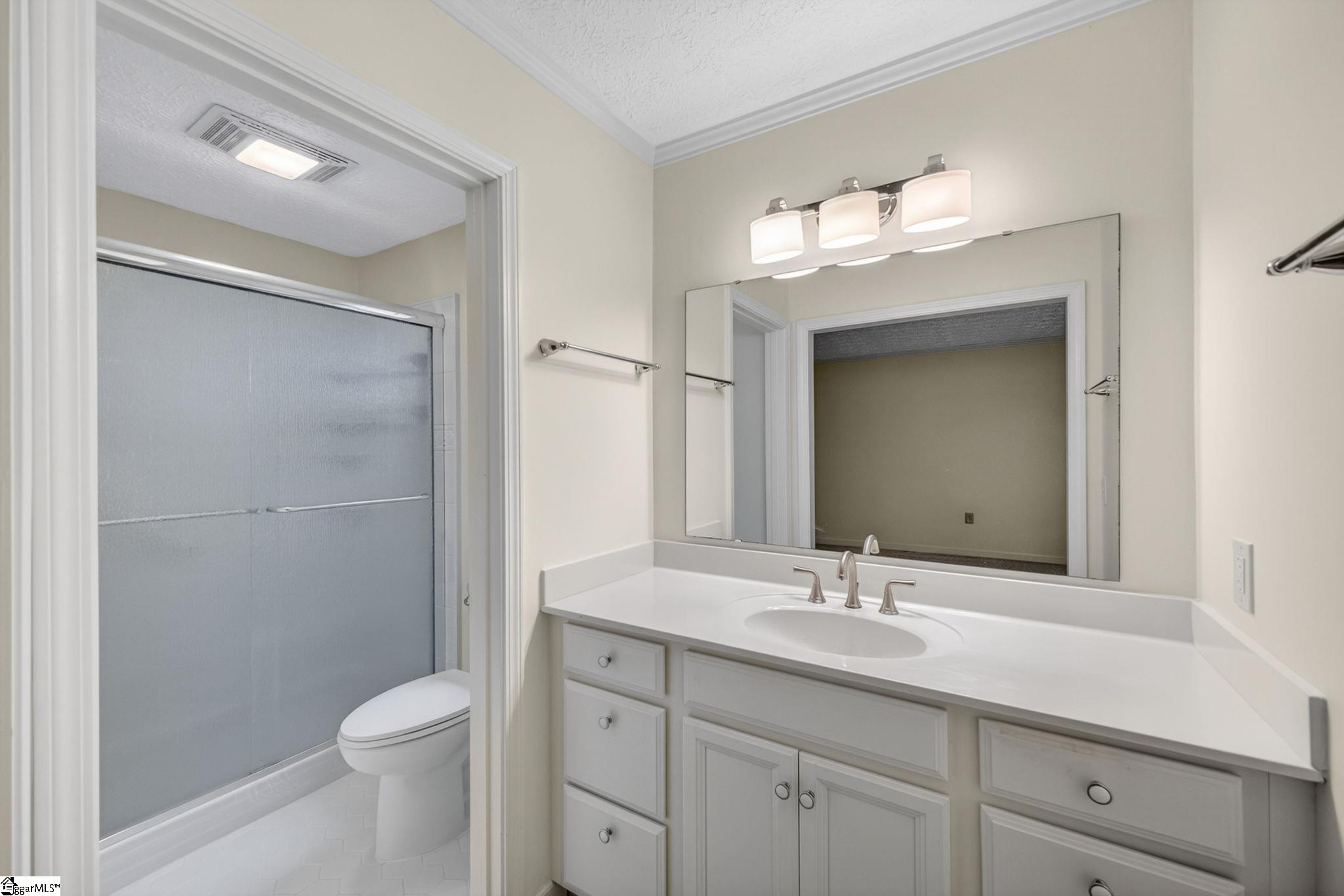 308 Holly Park Lane Simpsonville, SC 29681