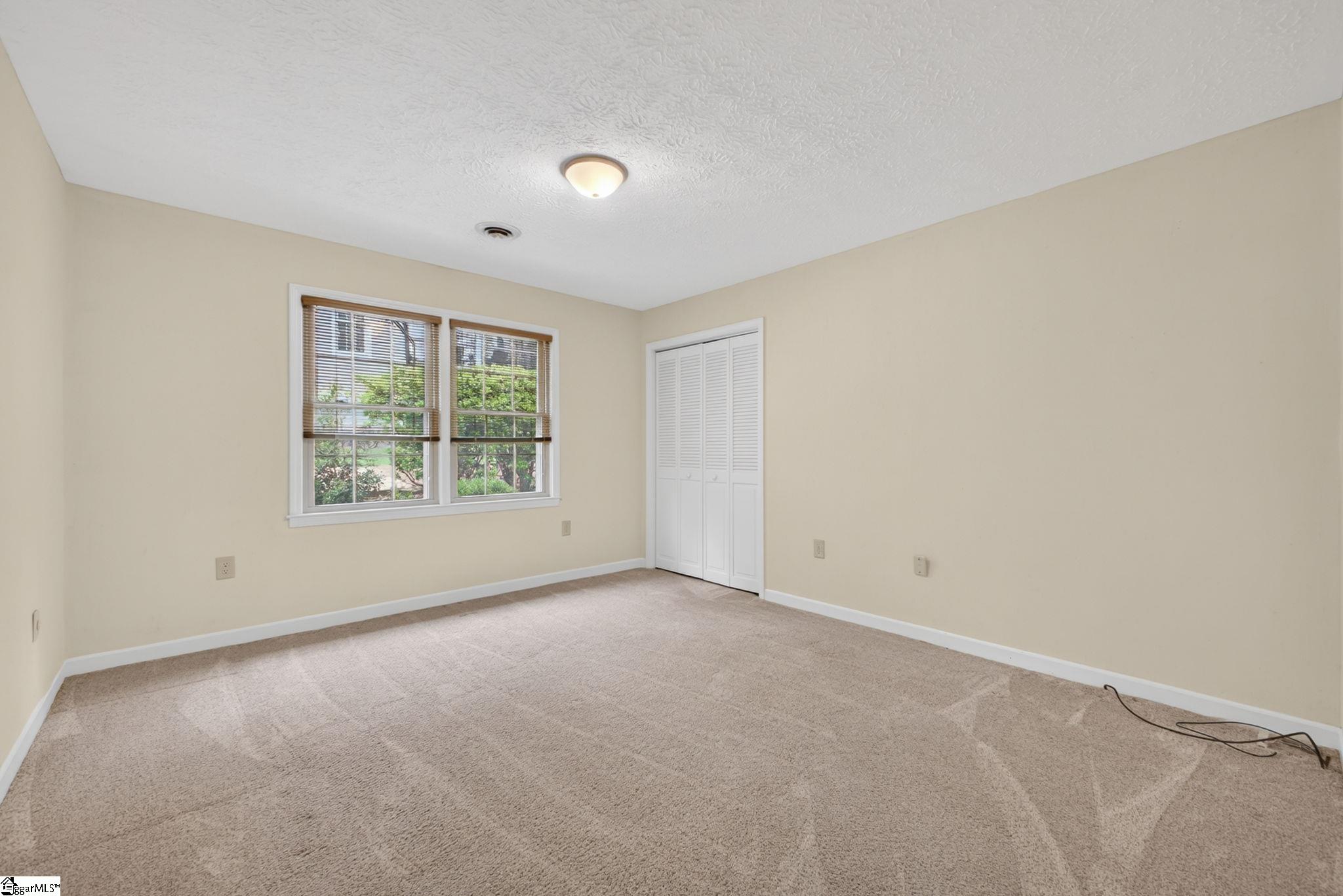 308 Holly Park Lane Simpsonville, SC 29681