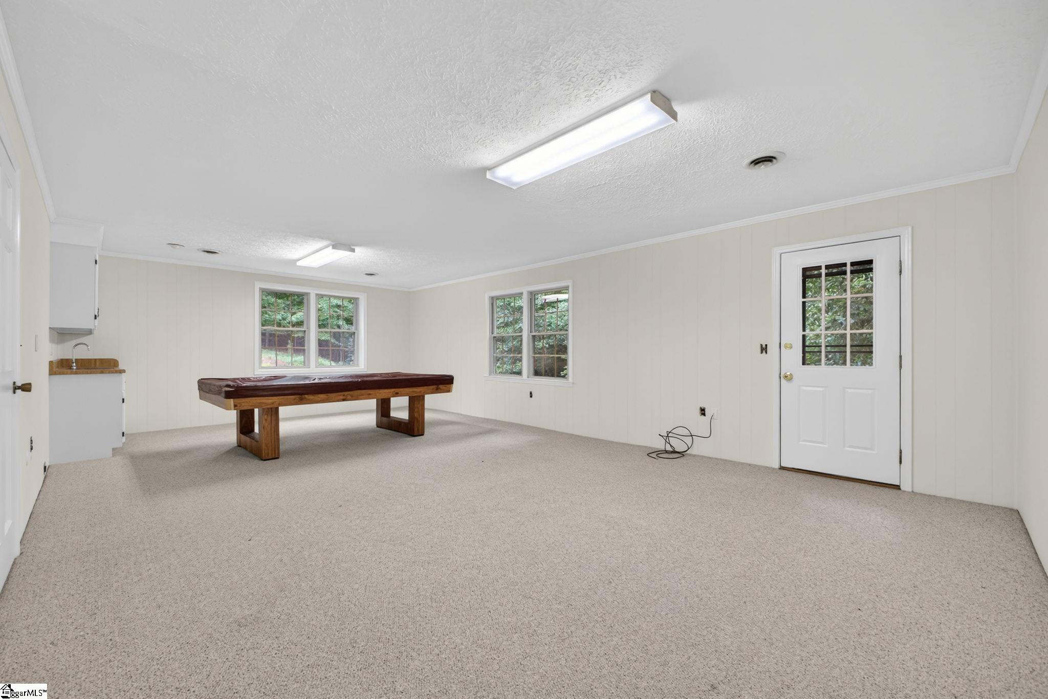 308 Holly Park Lane Simpsonville, SC 29681