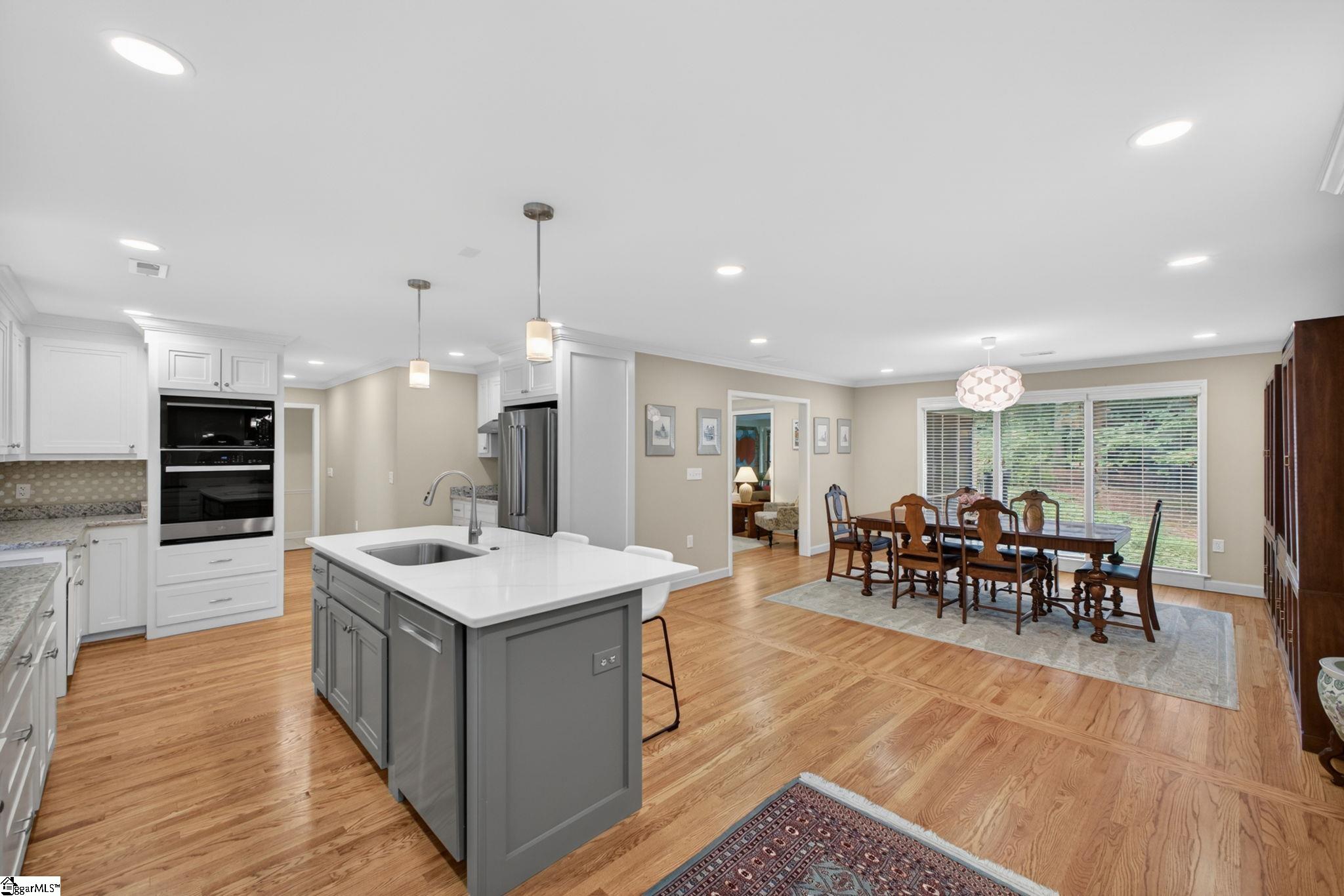 308 Holly Park Lane Simpsonville, SC 29681