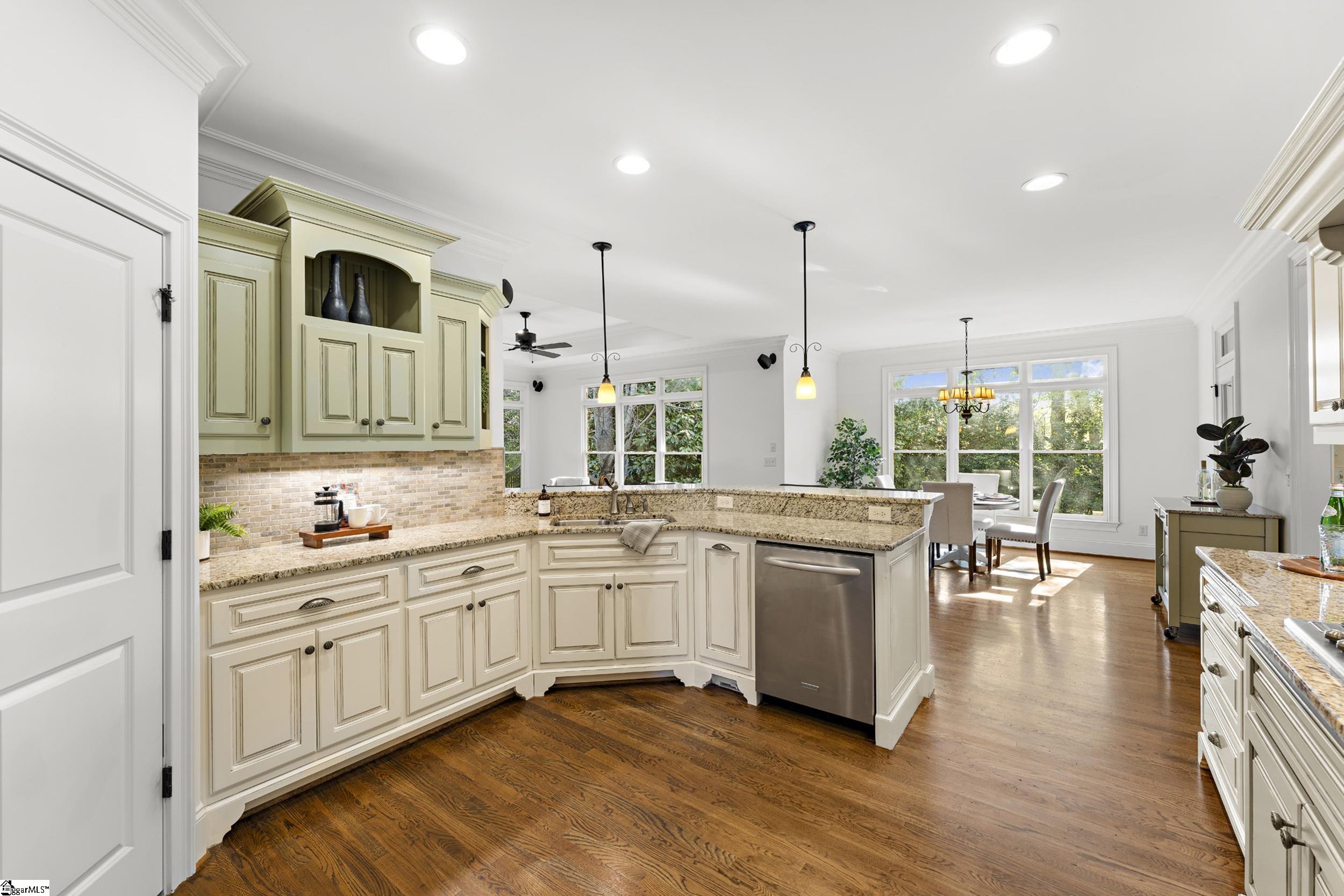 108 Charleston Oak Lane Greenville, SC 29615